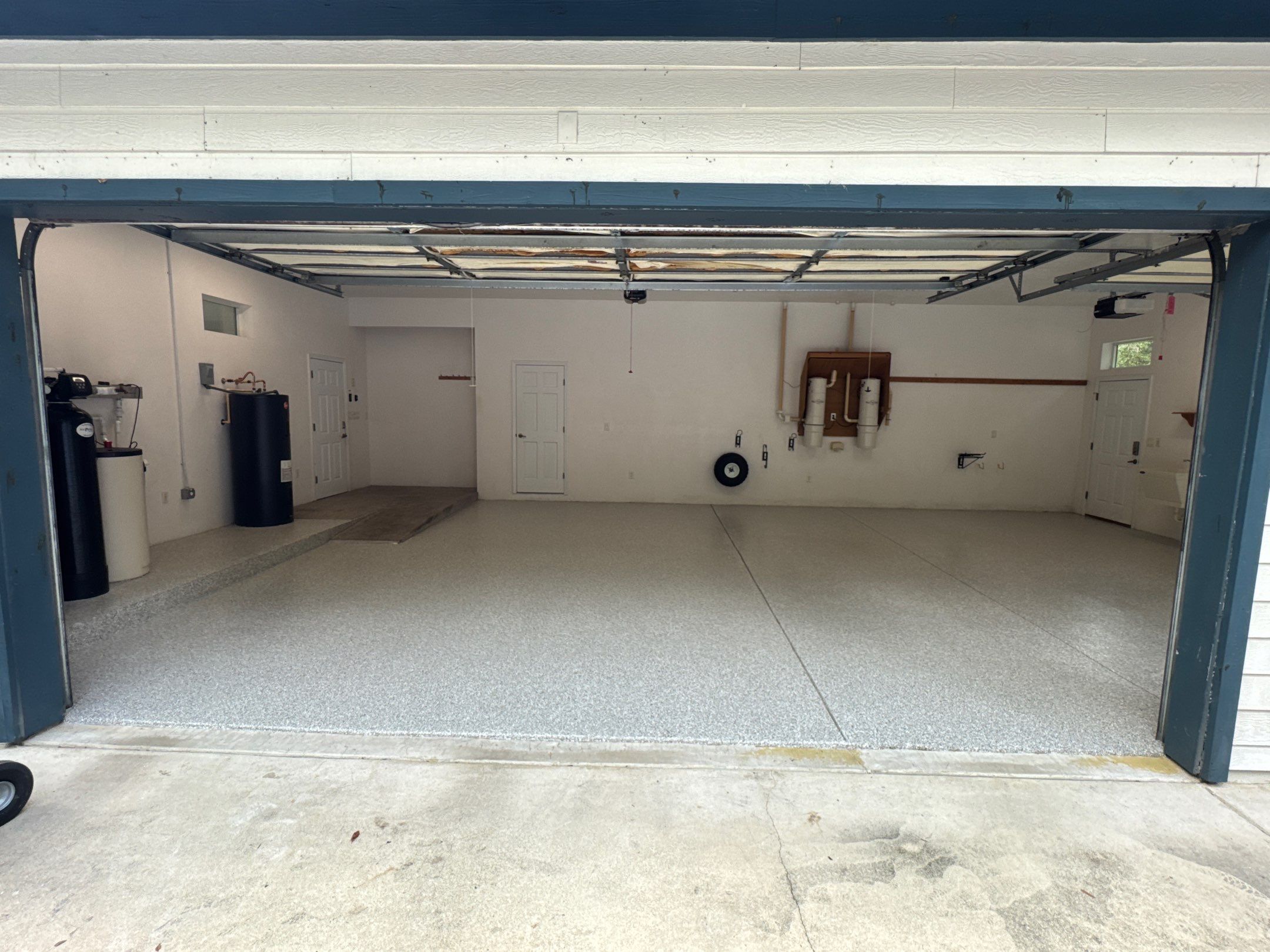 Garage Project in Alachua, FL in Mount Everest by Cross Creek Concrete Coatings