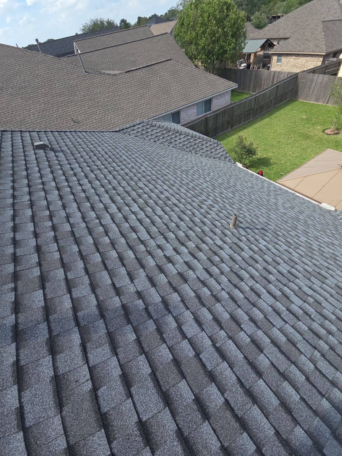 GAF UHDZ - Pewter Gray by Elite Roofing LLC
