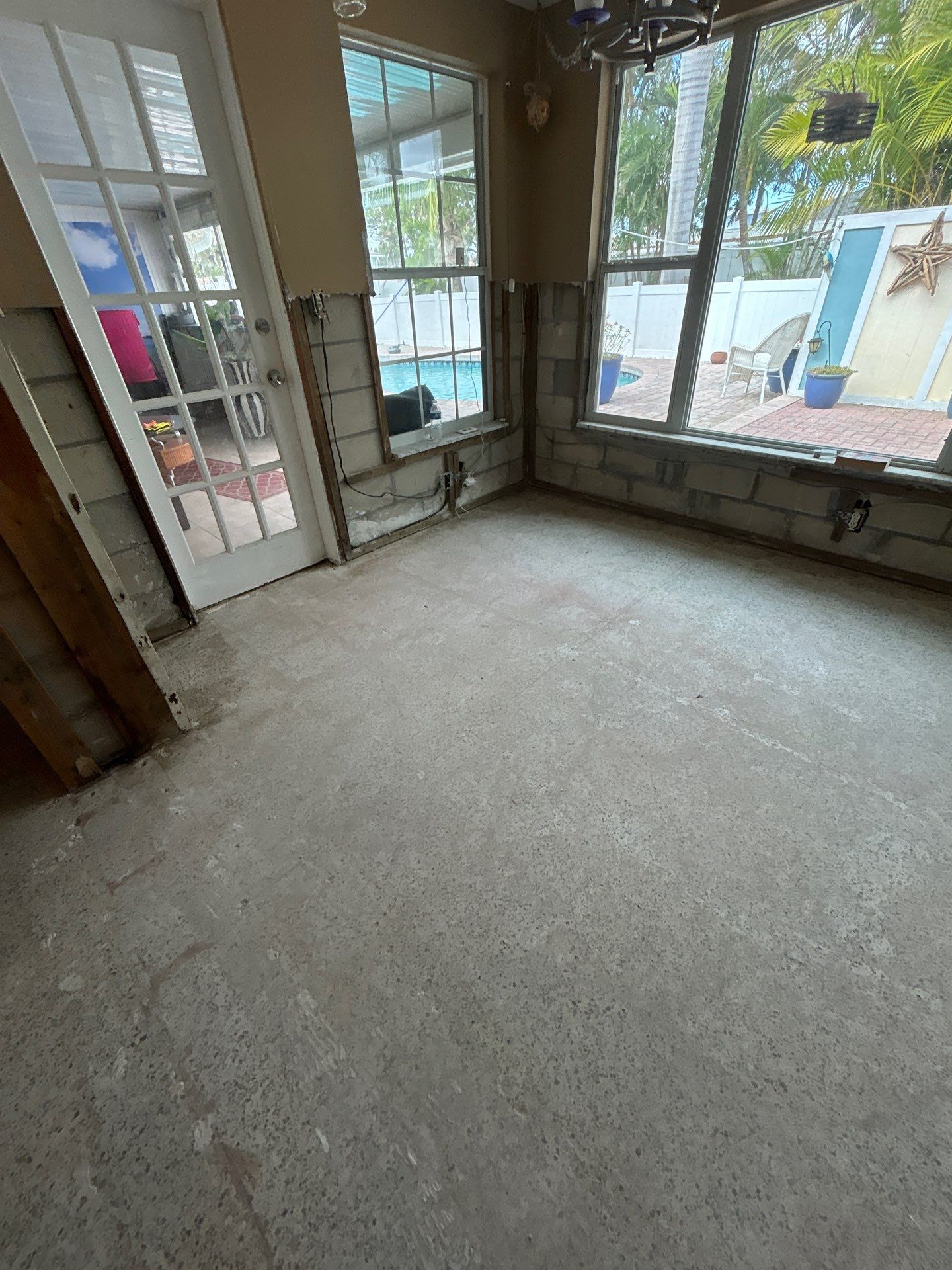 Mold Remediation + Reconstruction Bradenton by Ampm Restoration Services