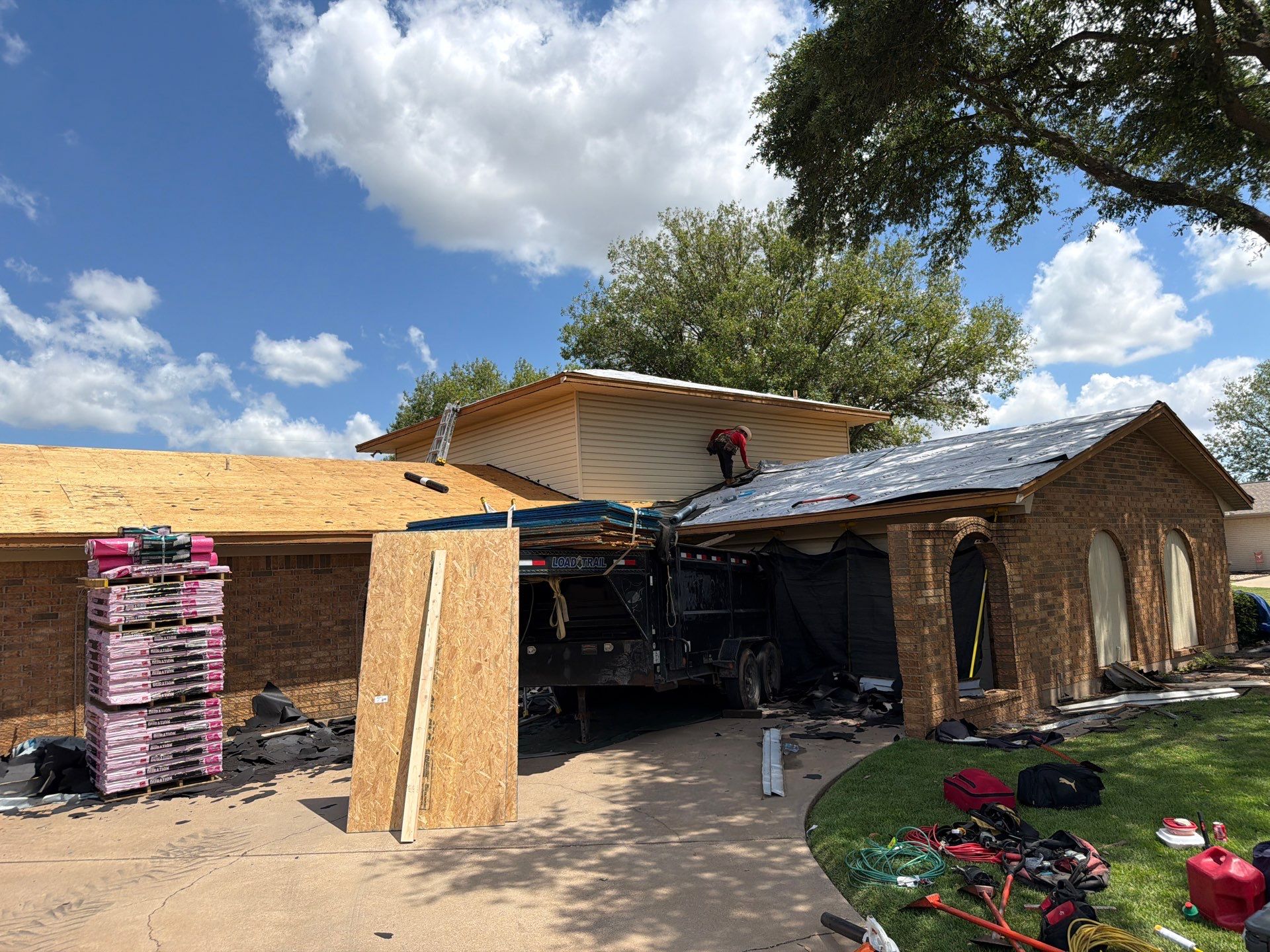 Full Roof Replacement and Privacy Fence Installation in Burkburnett by Shearman Roofing & Construction