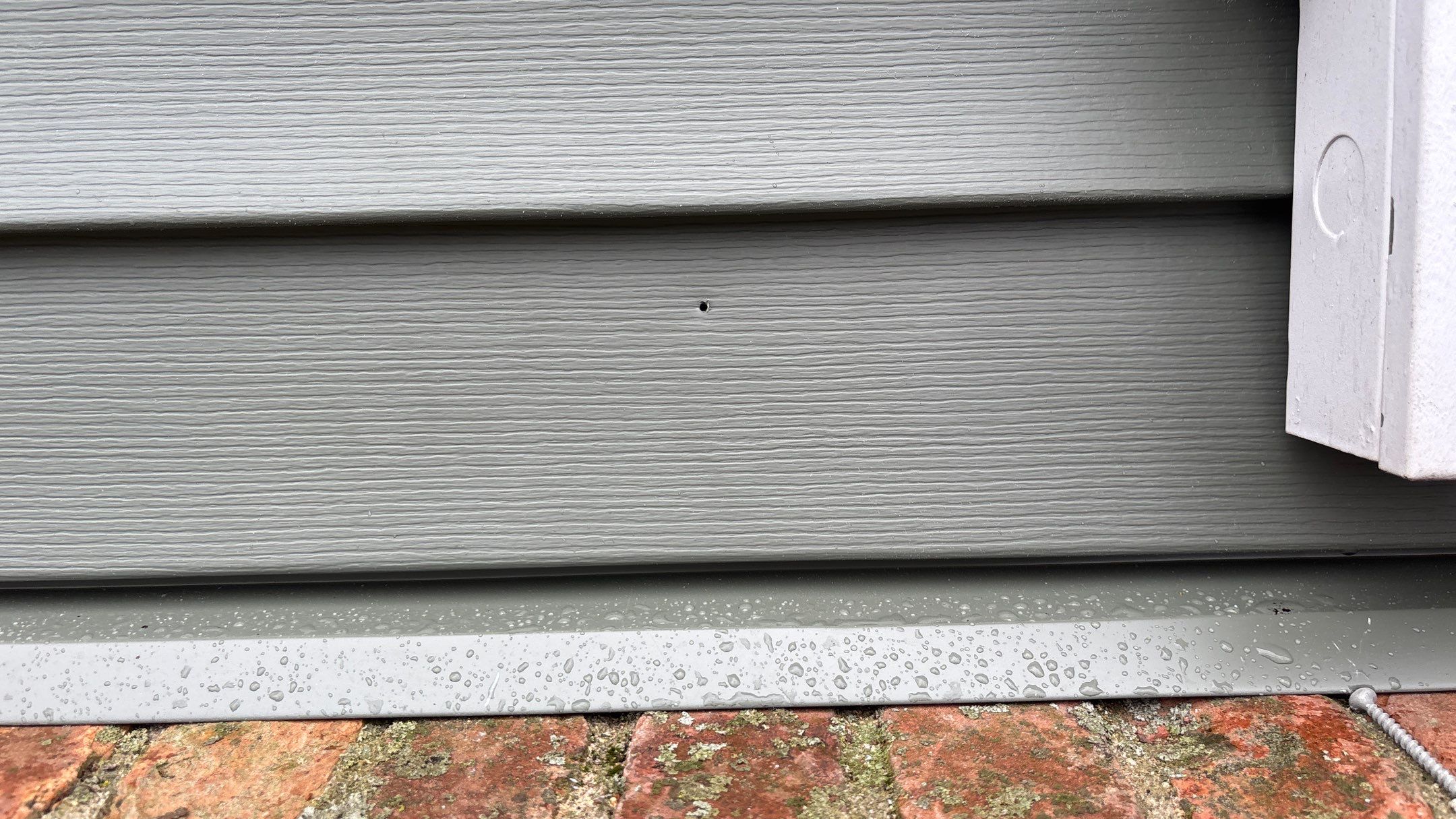 Siding Replacement using Alside Charter Oak D4.5" Deep Moss by 180 Contractors