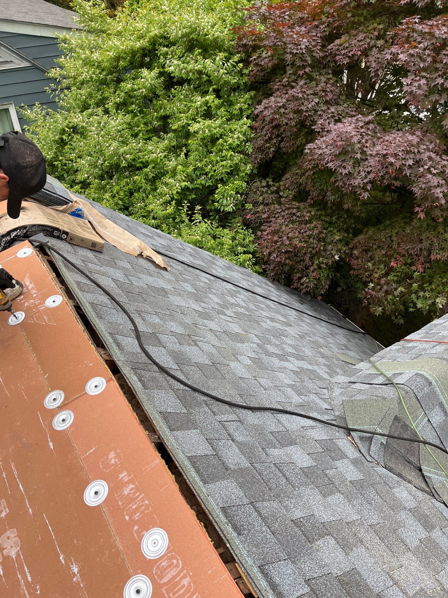 Falls Church: CertainTeed Landmark Pro Designer Shingles in Max Def Pewter by RM Banning, Inc.