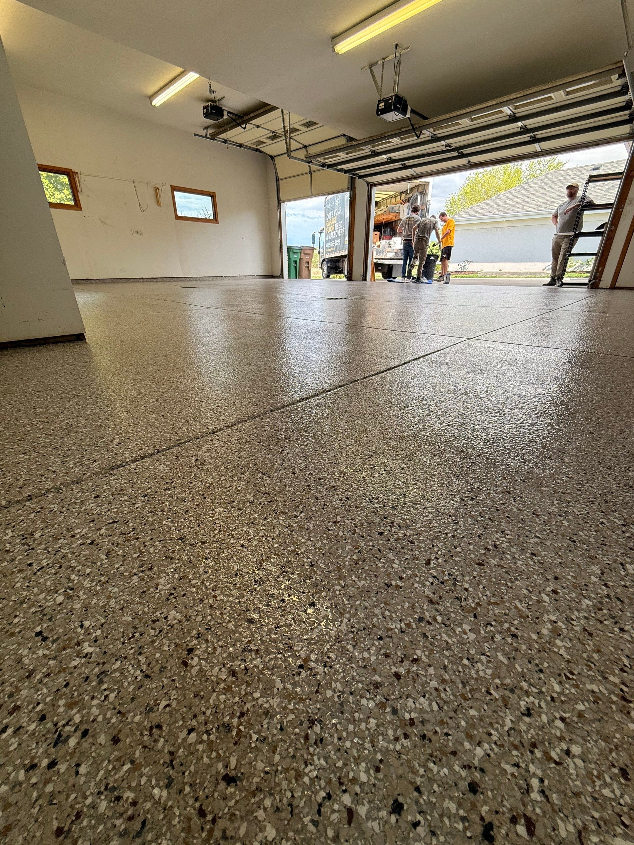 Rae’s Creek 1/4” by Granite Garage Floors