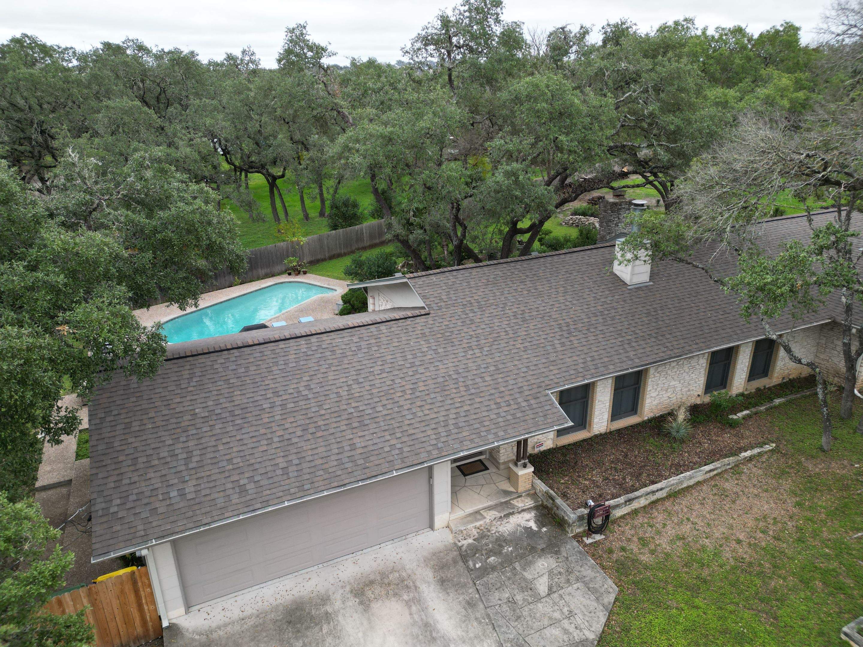 Heather Blend - CertainTeed Landmark by RoofsOnly.com