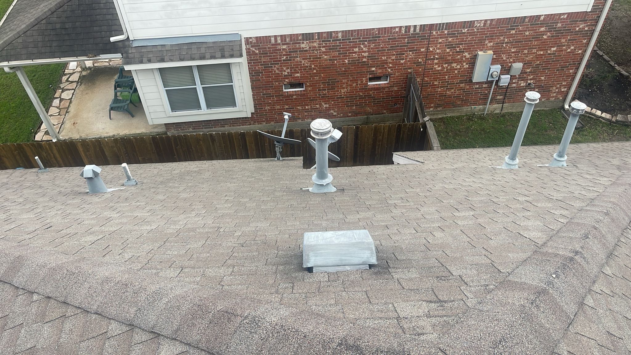 Hail Damage using Owen's Corning Duration (Lifetime) Shingles by Roof Repair Company