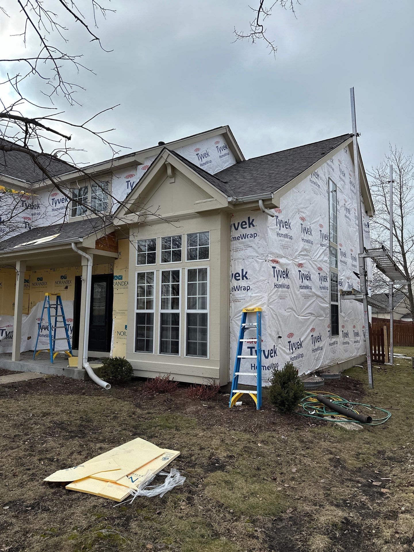 Siding Installation using Norandex Vinyl Siding by Perfect Exteriors Inc. 