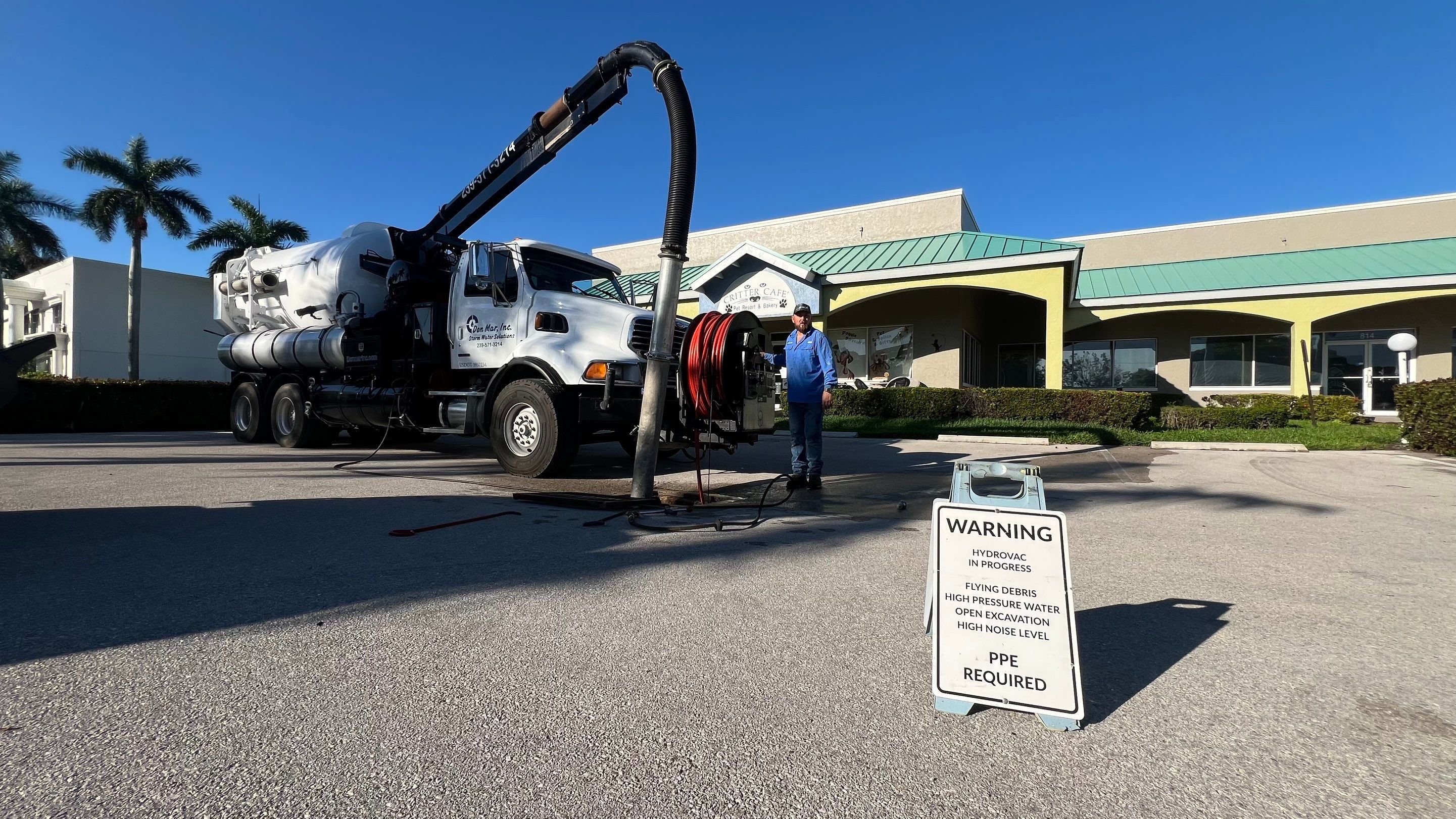 Stromwater System Maintenance at Bill Smith Appliances / Critter Cafe Marco Island Catch Basin by Don Mar, Inc. Storm Water Solutions