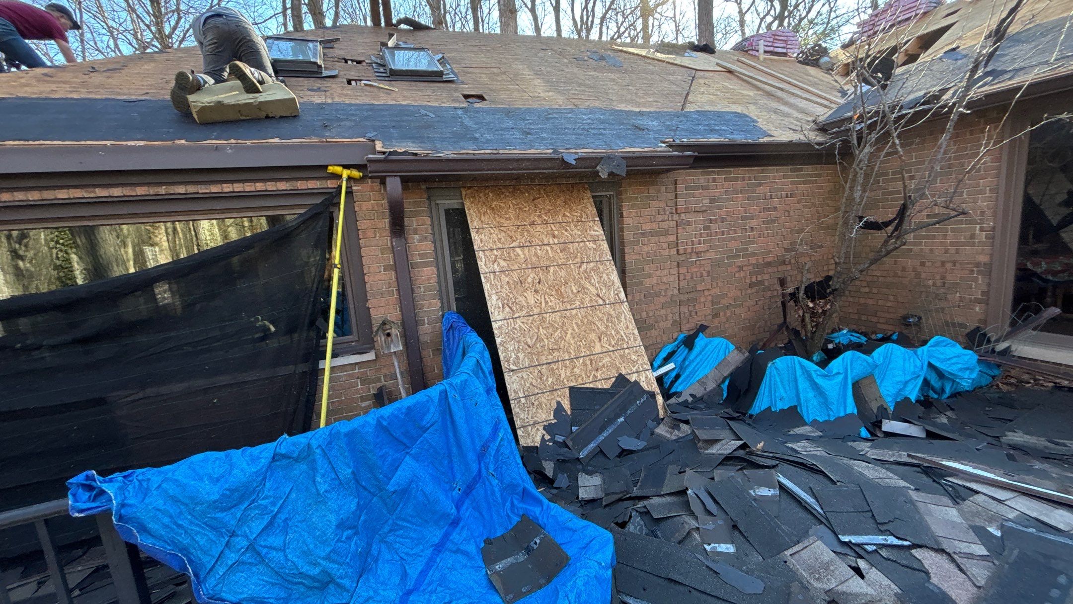 Roof Replacement using Owens Corning Colonial Slate by 180 Contractors