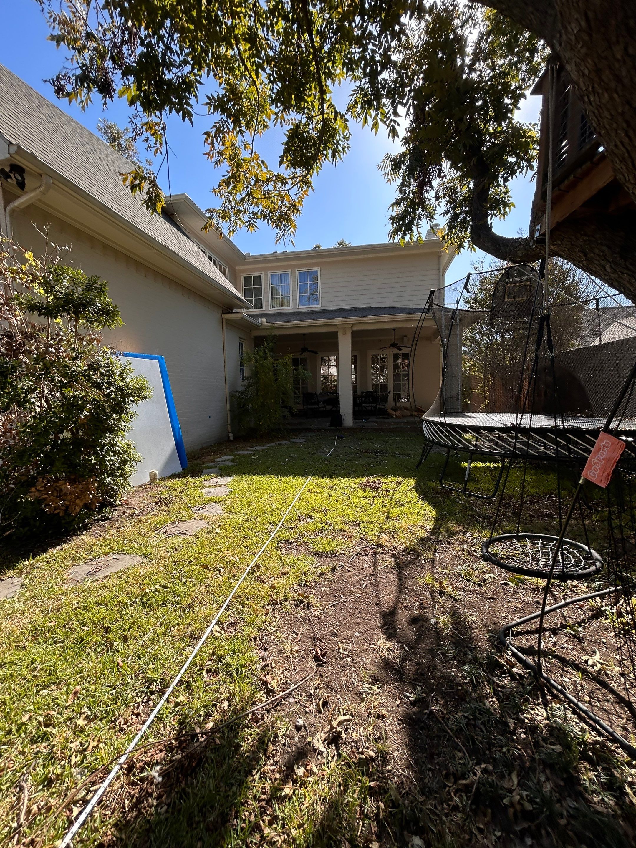 Custom Swimming Pool and Flagstone Patio Installation in Dallas