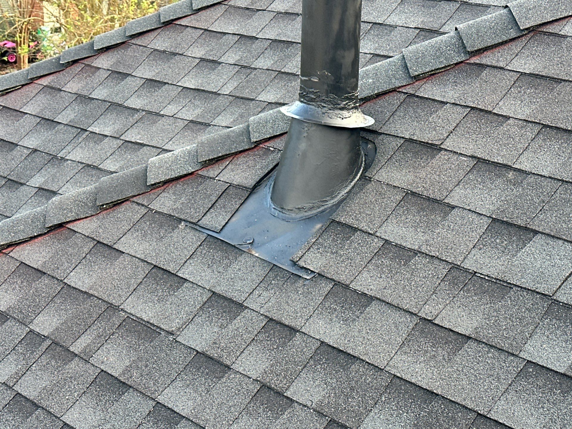 GAF HDZ CHARCOAL W/ PREMIUM RIDGE Z by Motion Roofing