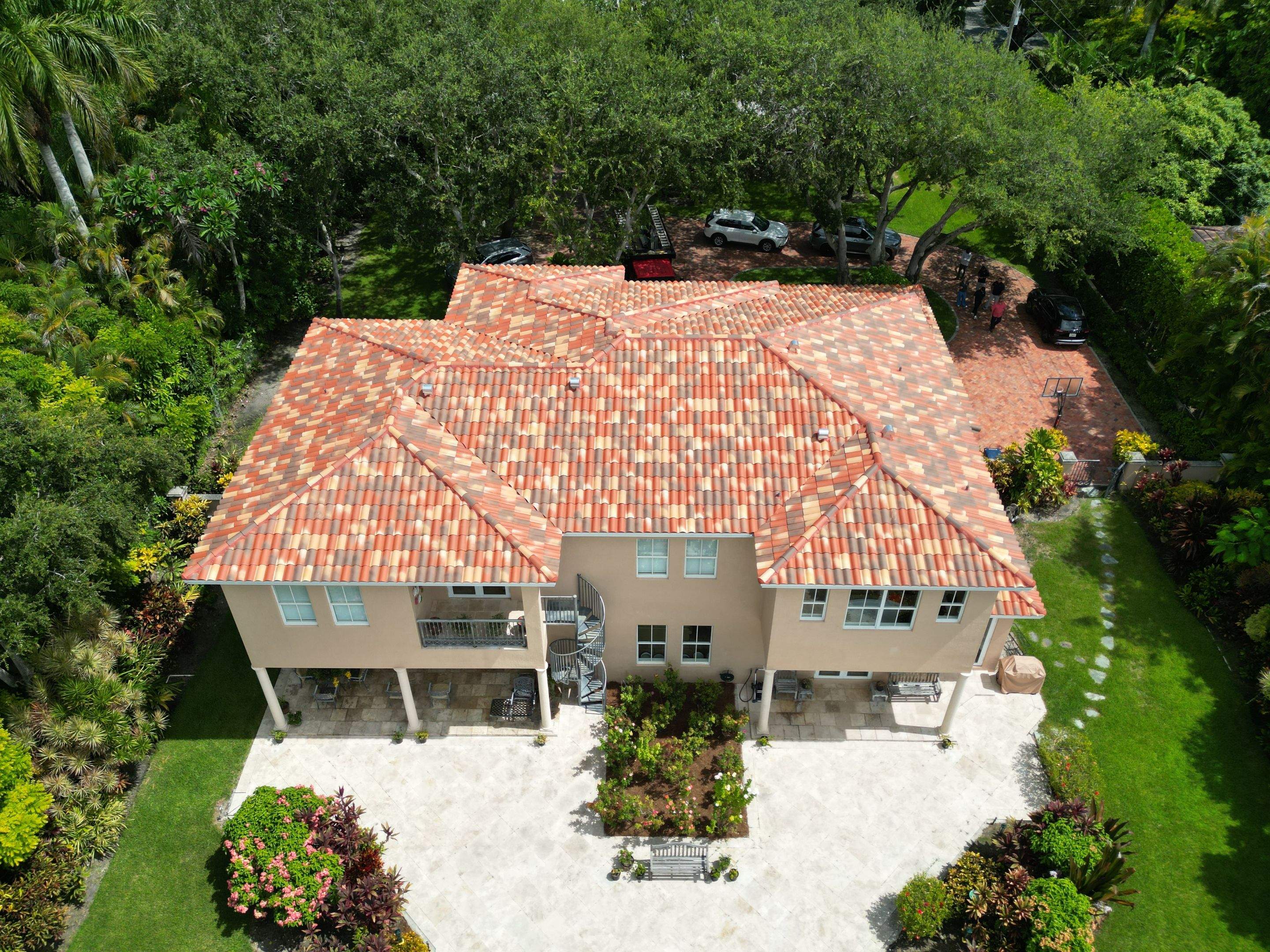 Verea - Spanish S - Floridian Blend by Istueta Roofing
