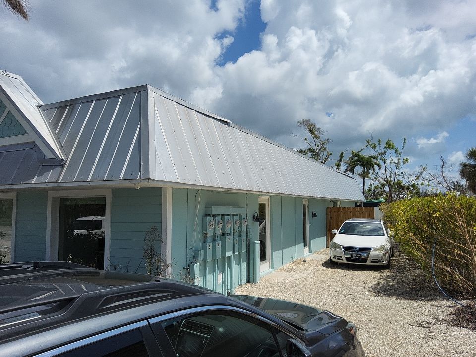 7-Inch Seamless Gutters in Sanibel FL by Gutter Professor by Gutter Professors