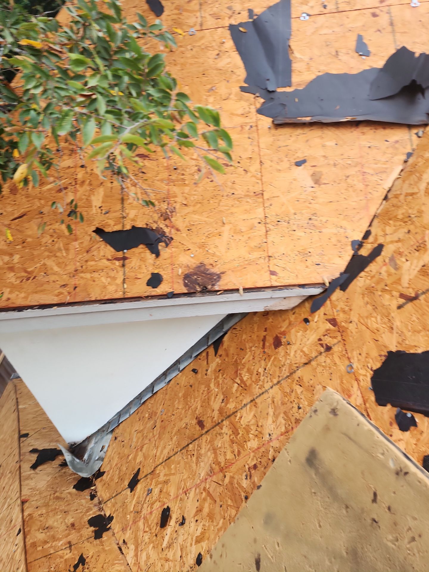 Residential Roofing Installation using Owen's Corning Duration (Lifetime) Shingles by Roof Repair Company