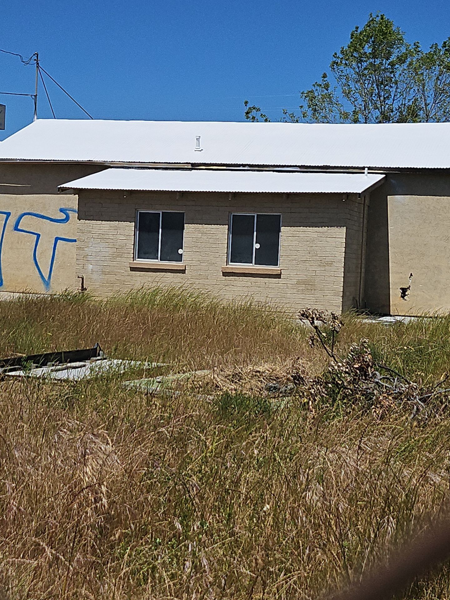 Spray foam and coatings using Conklin Benchmark/PUMA XL by Straight Edge Roofing Inc