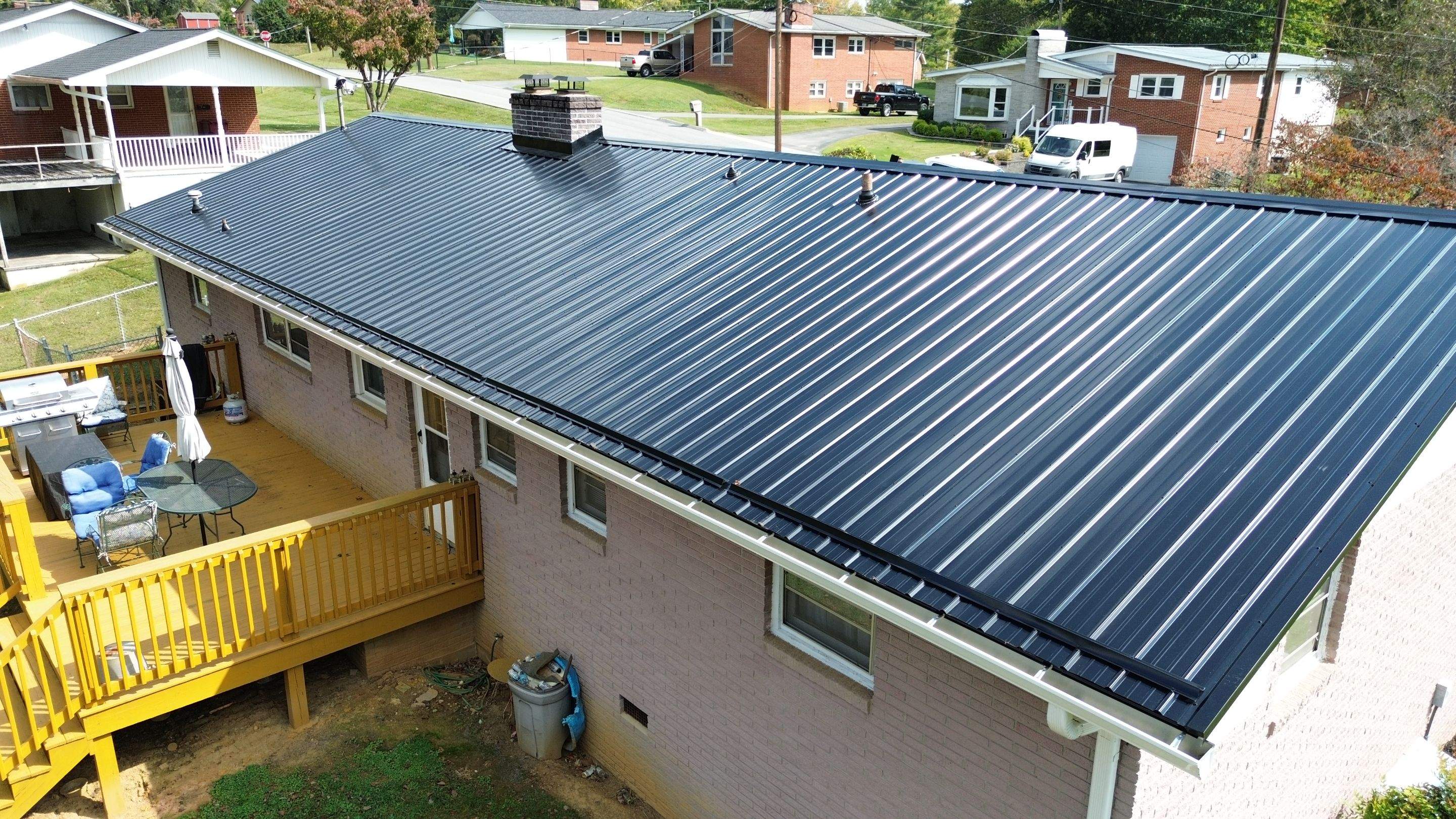 Vest Residence by Omnia Roofing