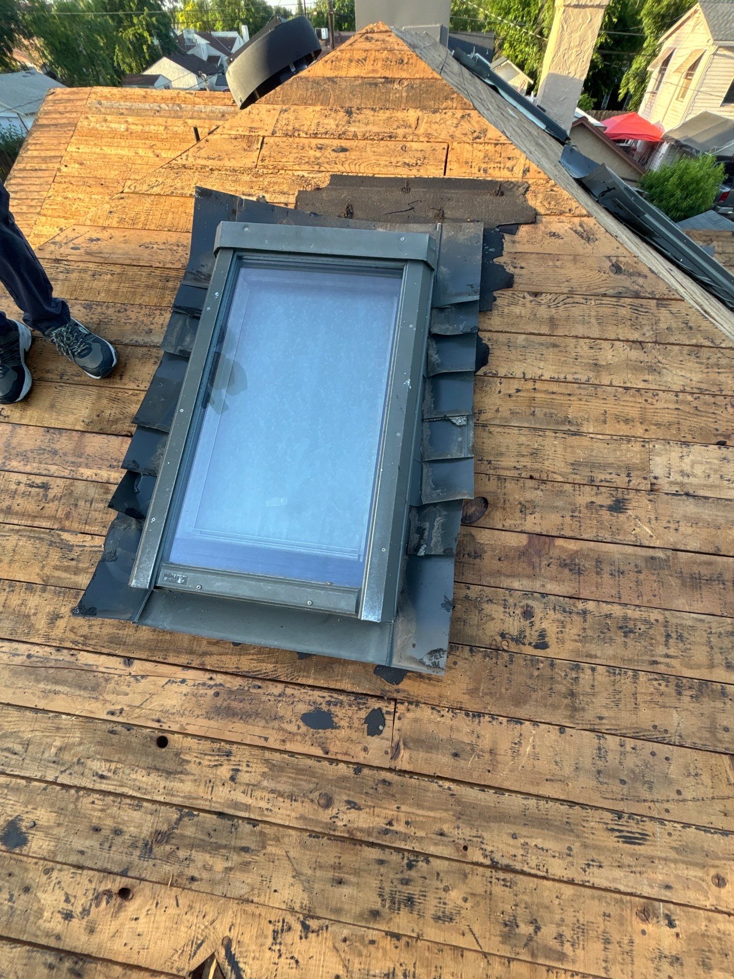 E 22nd ST Merced CA  by Econo Roofing