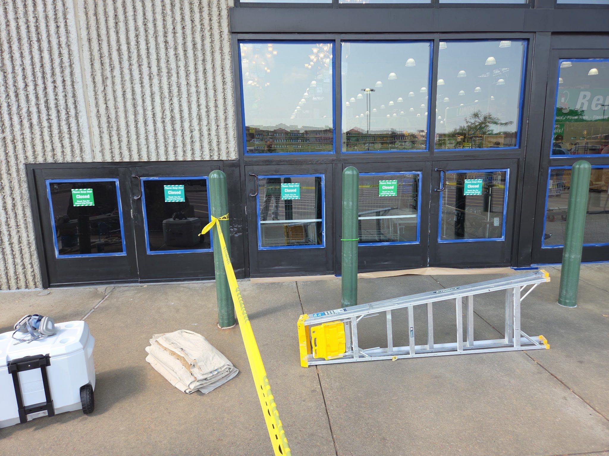 Commercial Exterior Painting for Sioux Falls Retail Storefront Entrance by Select Painting, Coatings & Garage Cabinets