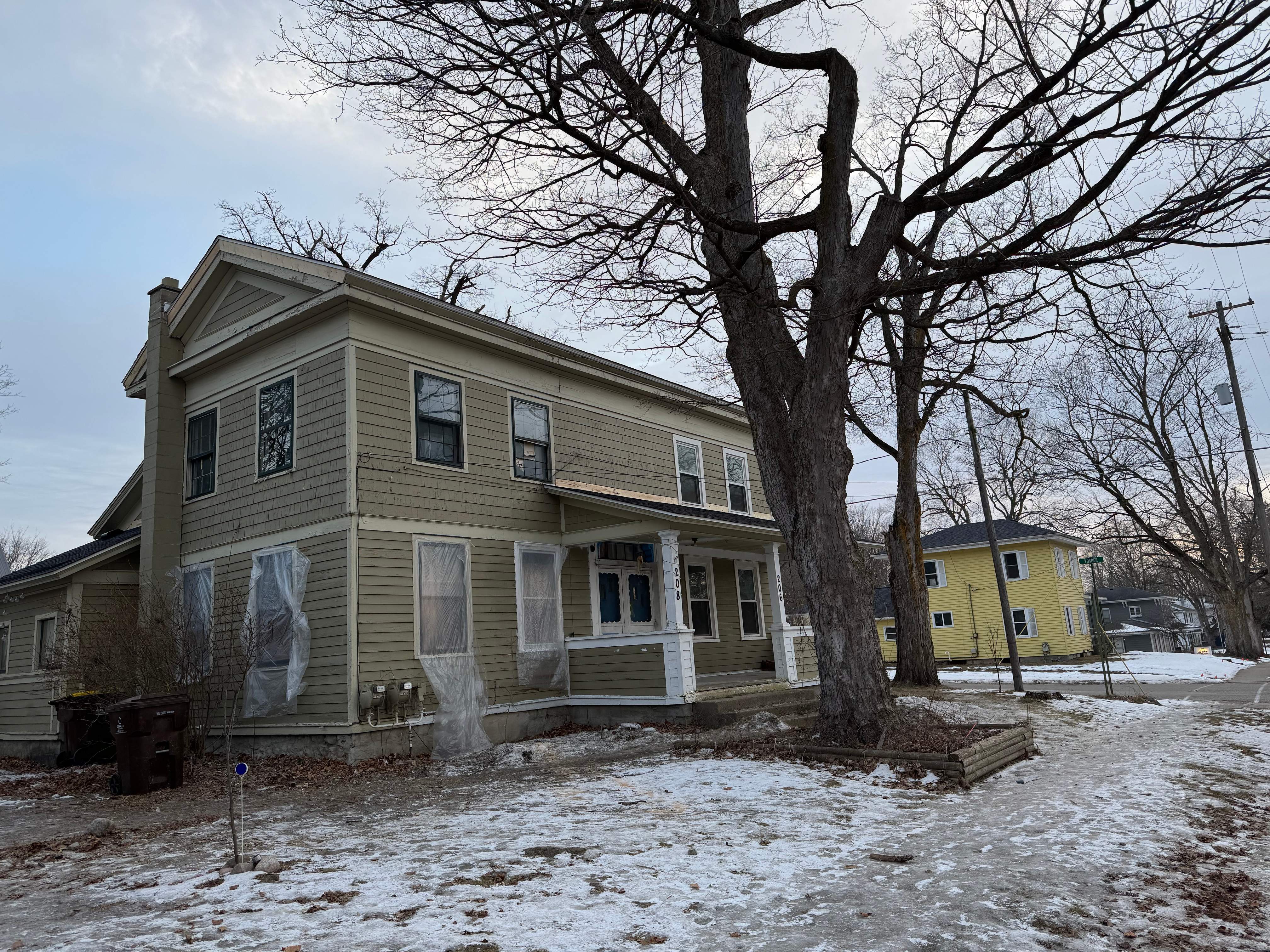 Residential Roof Replacement with Atlas Impact Resistant Shingles by GRACCO