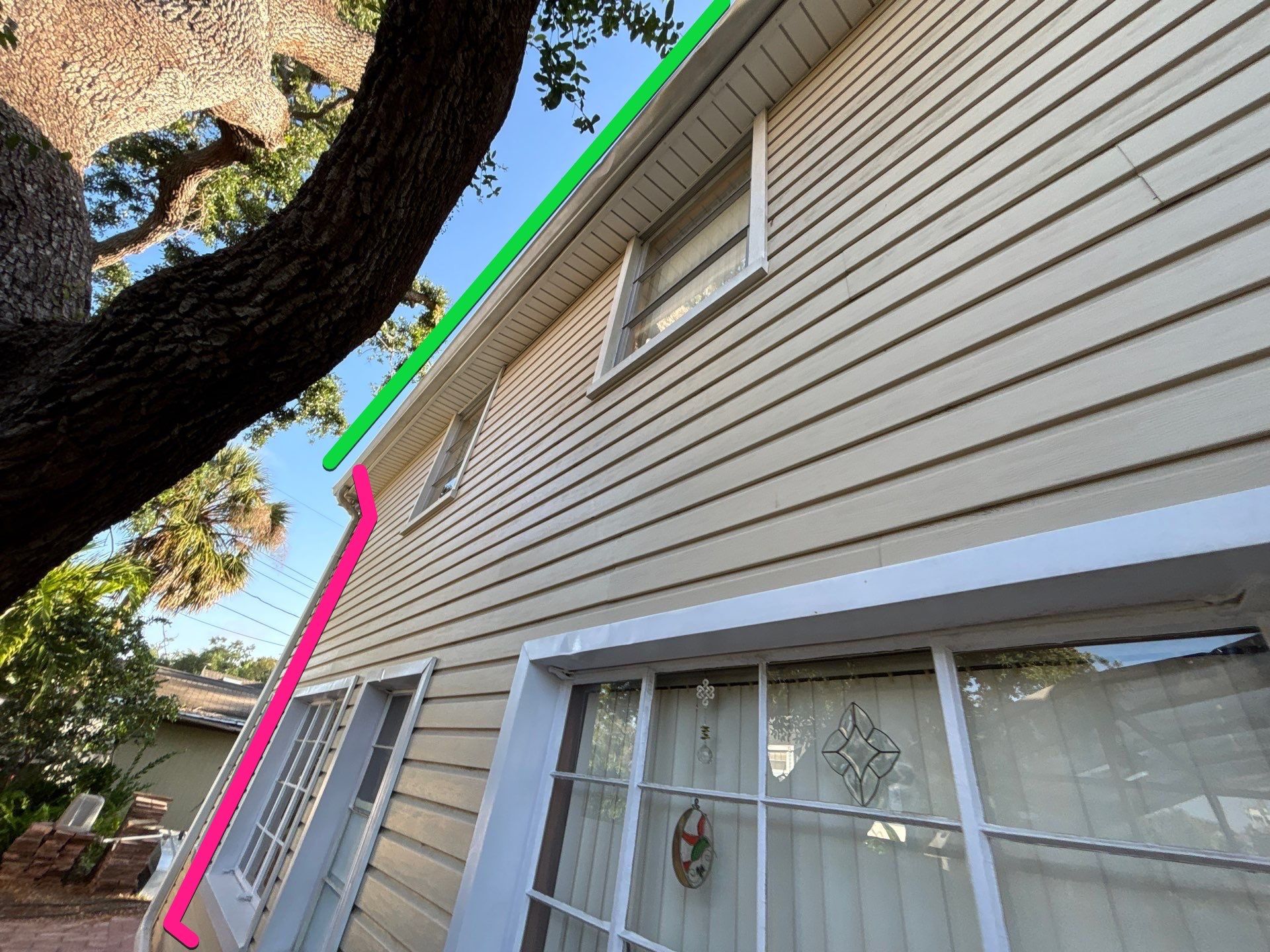 Residential Seamless Gutter Solutions in Tampa FL by Gutter Professors
