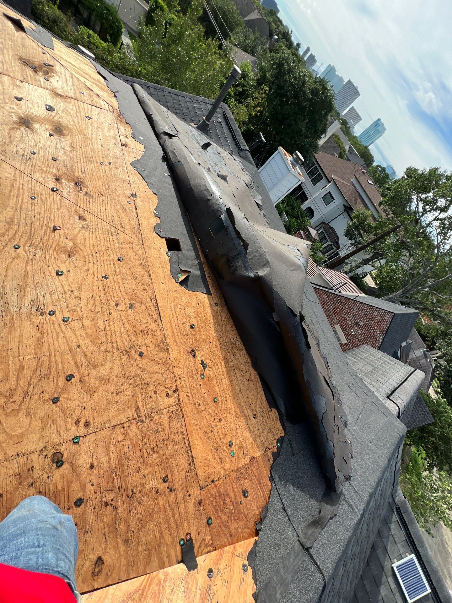 Residential Roofing Installation using Owen's Corning Duration (Lifetime) Shingles by Roof Repair Company