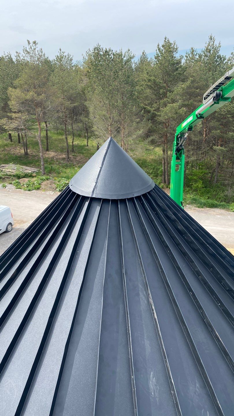 New Home Construction using 16" Standing Seam Panels by Jay Carter Roofing & Sheet Metal