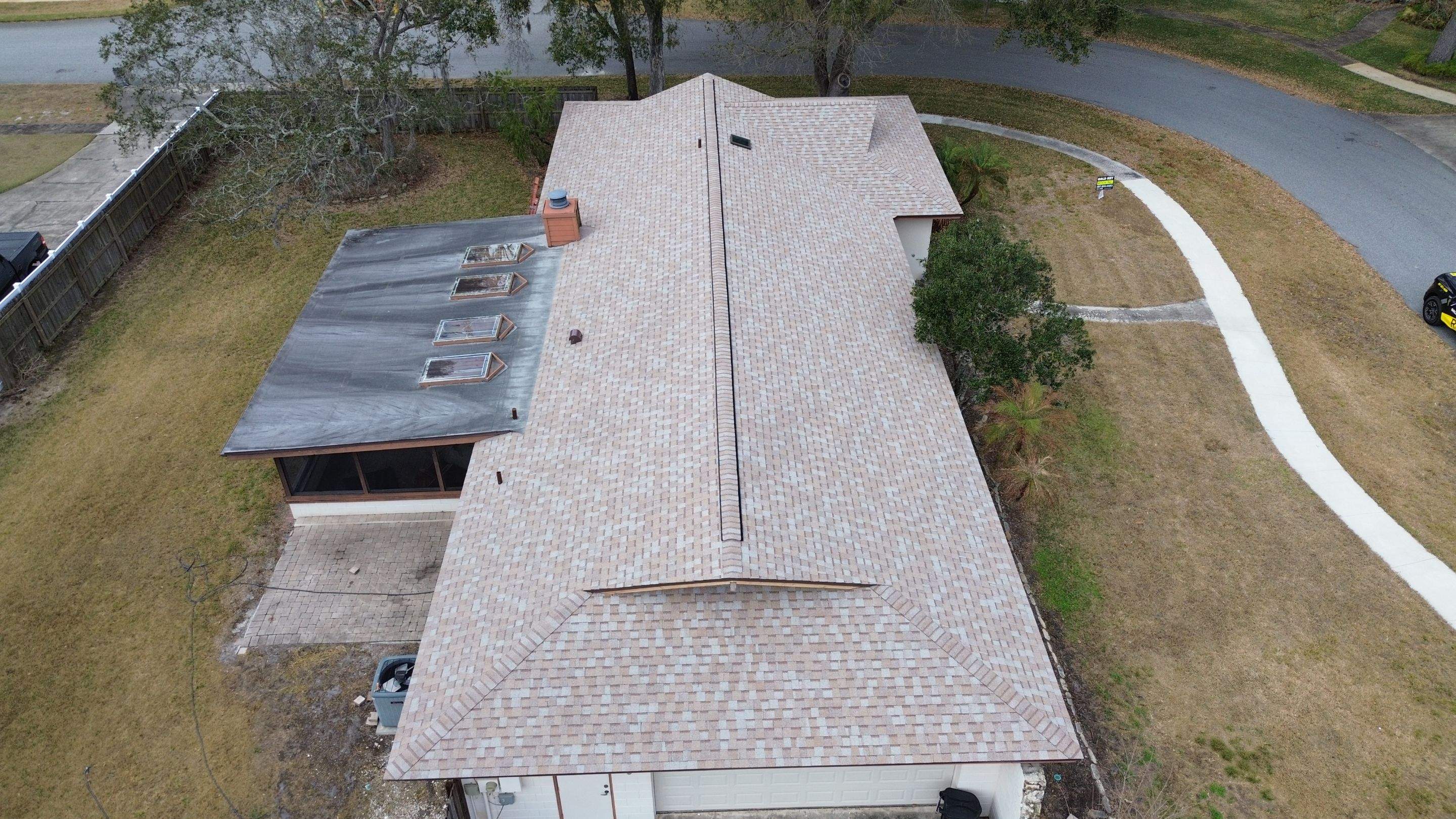 Residential roof in Belle Isle by Gold Key Roofing