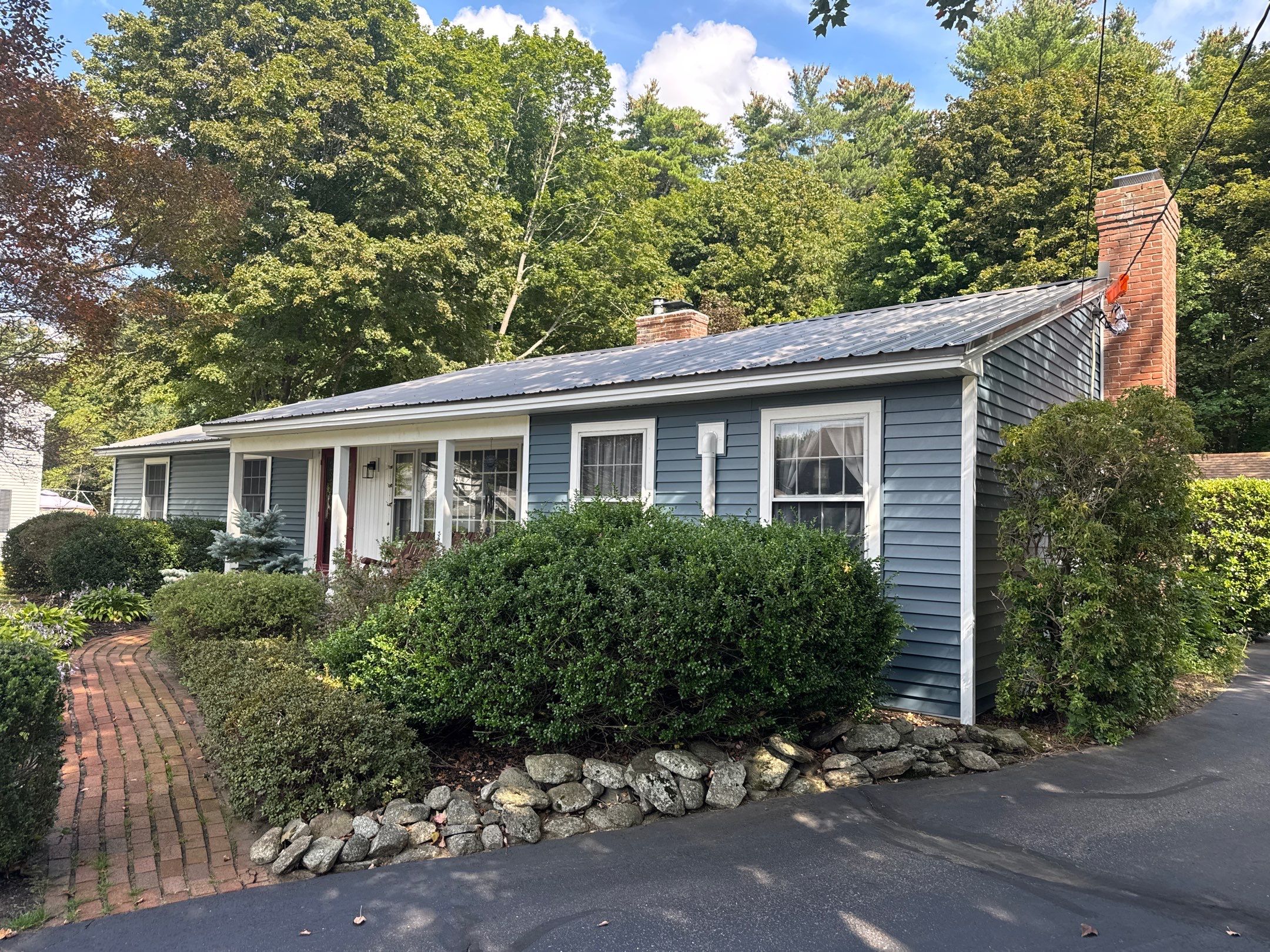 Vinyl Siding Replacement & Extensive Rot Repair in North Hampton, NH by Compass exteriors