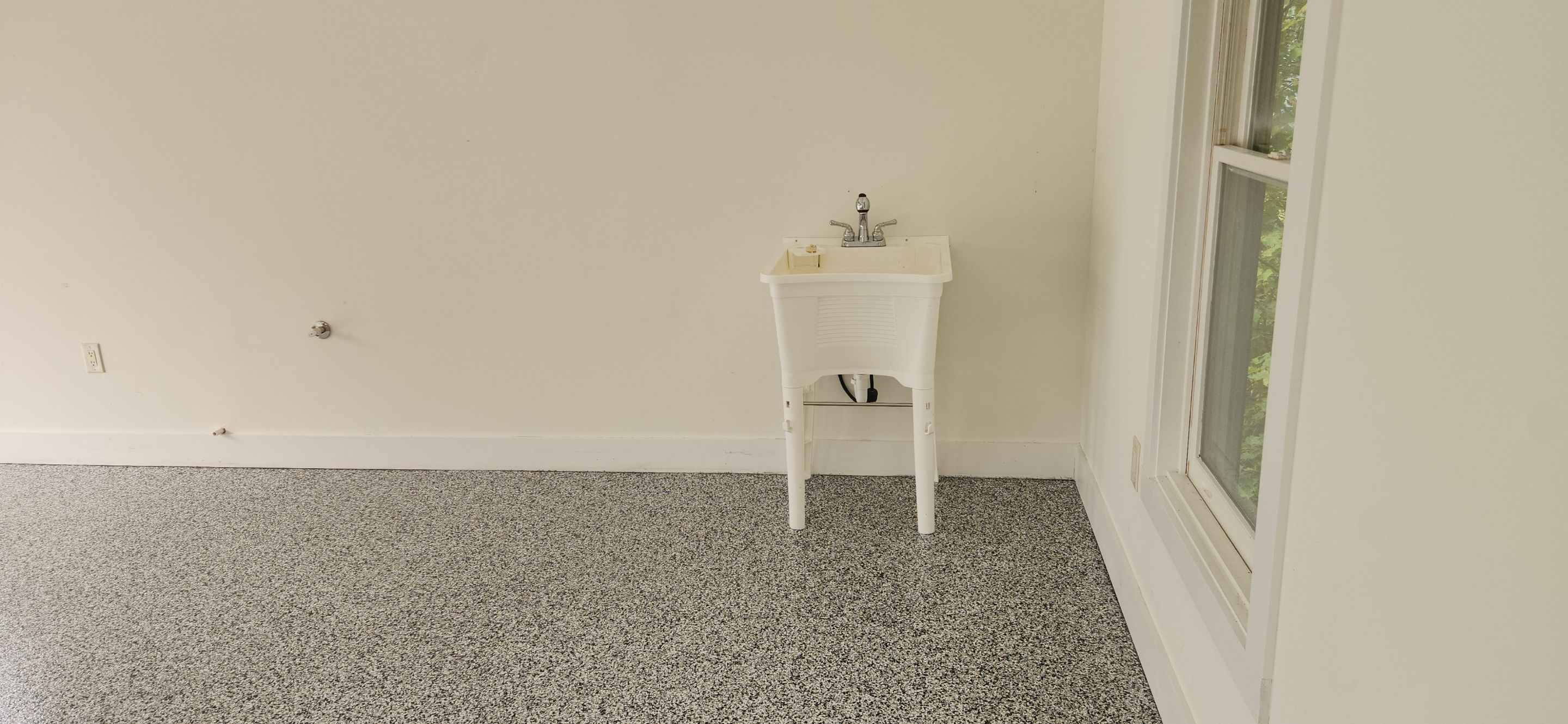 Garage using Domino by Elite Floor Solutions