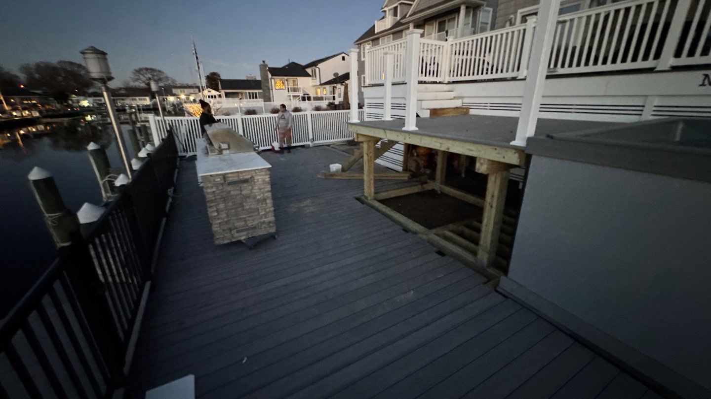 New Deck using Deckorators Venture - Color Saltwater by deck guardian