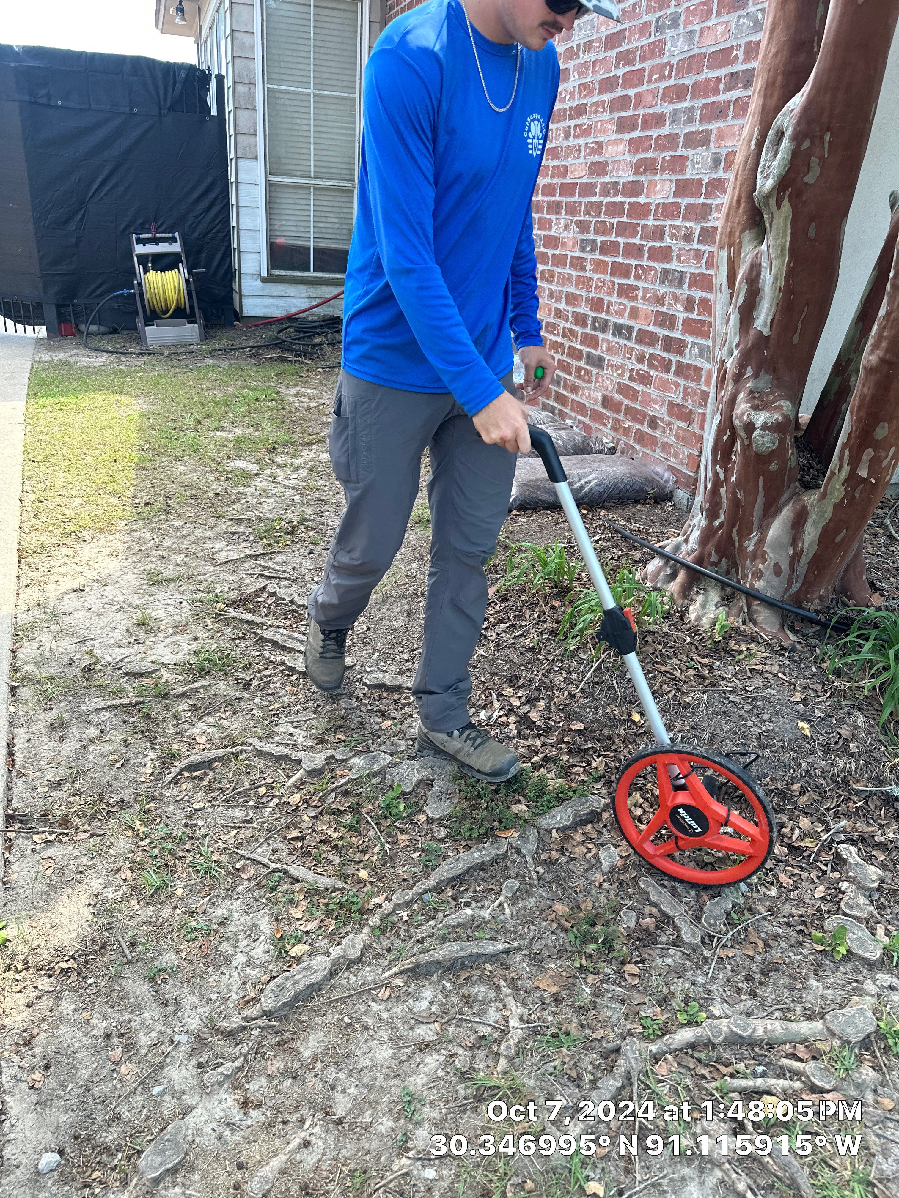 HOLIDAY LIGHTING using ROOFLINE PERIMETER LIGHTING: HALLOWEEN THEME WITH ORANGE AND PURPLE BULBS by CutScape, LLC.