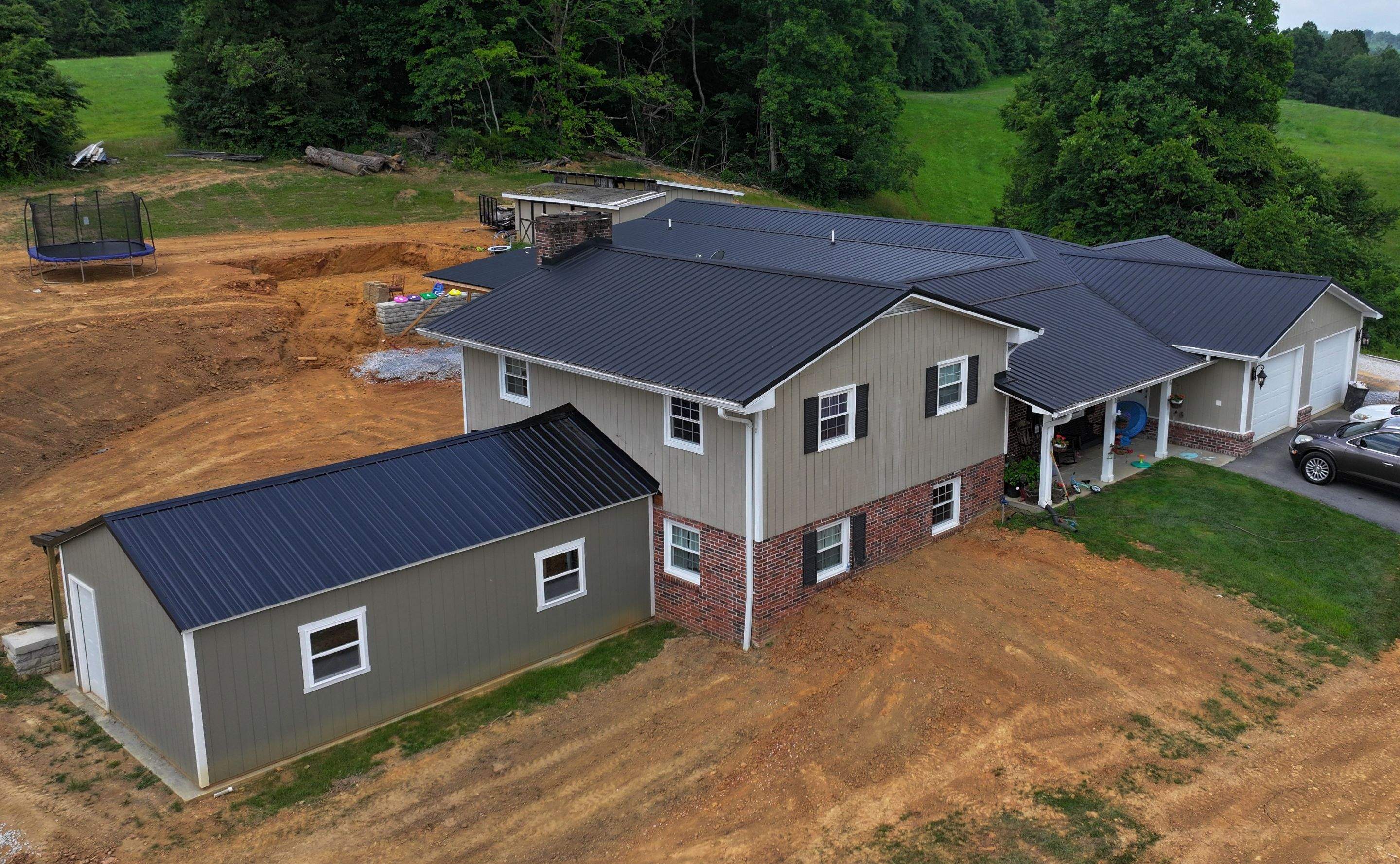 Farrell Residence  by Omnia Roofing