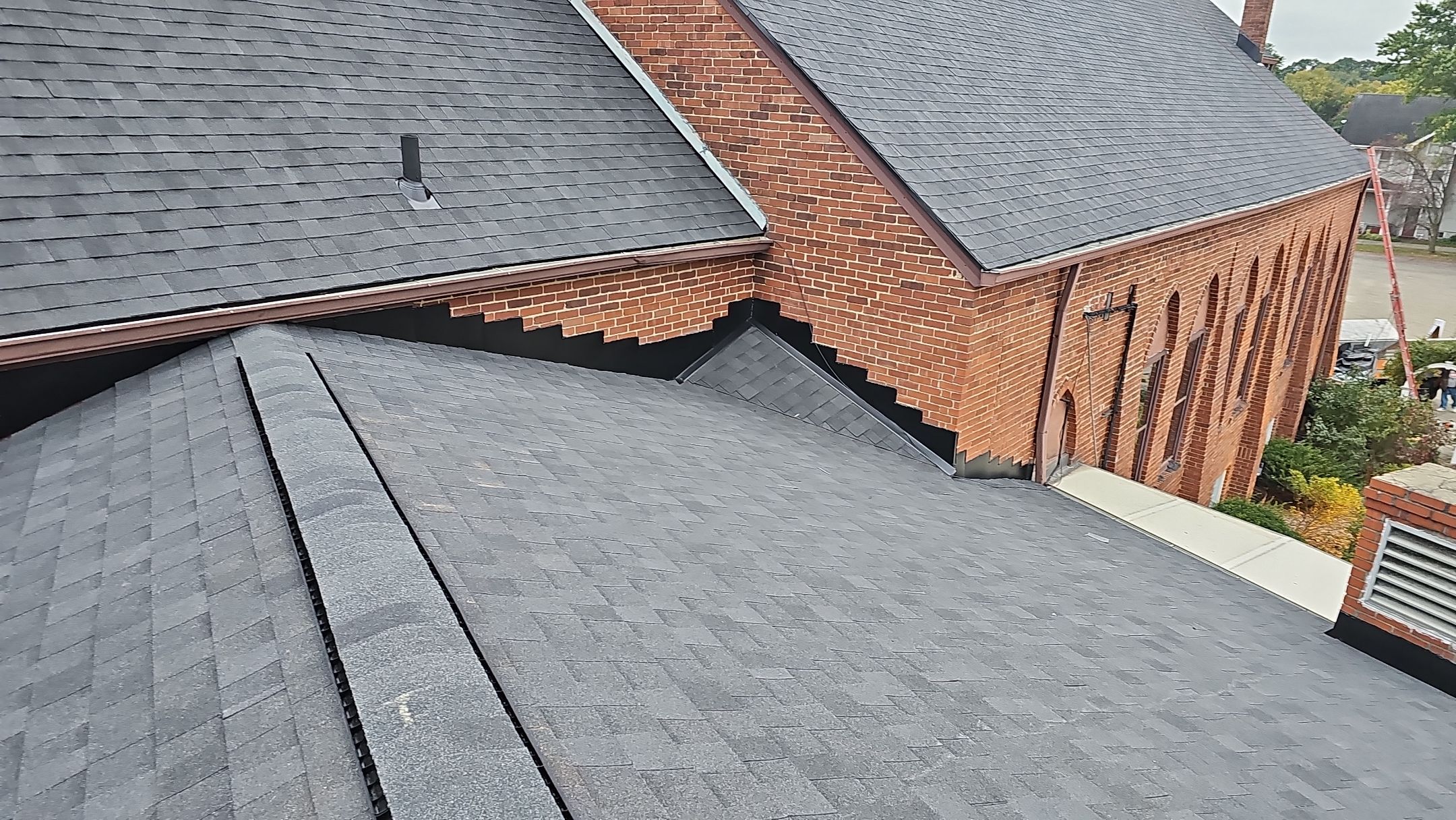 Atlas Pinnacle, Color, Black Pristine, Drip Edge, Color, Birch White by Eagle Eye Roofing