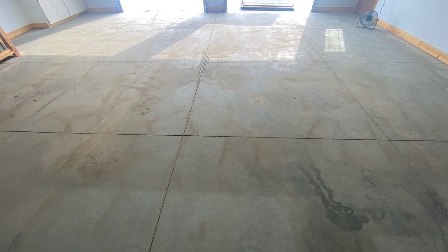 Garage using Domino  by Select Painting, Coatings & Garage Cabinets