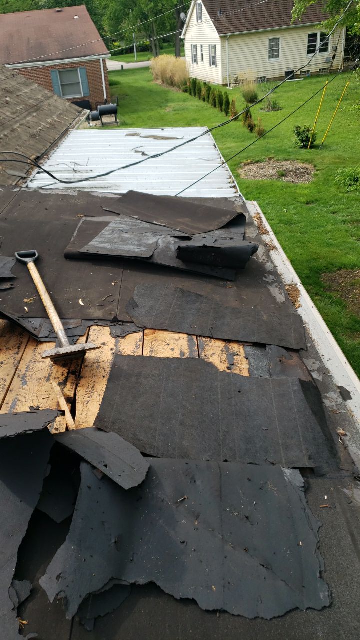 ATLAS PINNACLE COLOR: WEATHERED SHADOW DRIP EDGE: WHITE by Eagle Eye Roofing