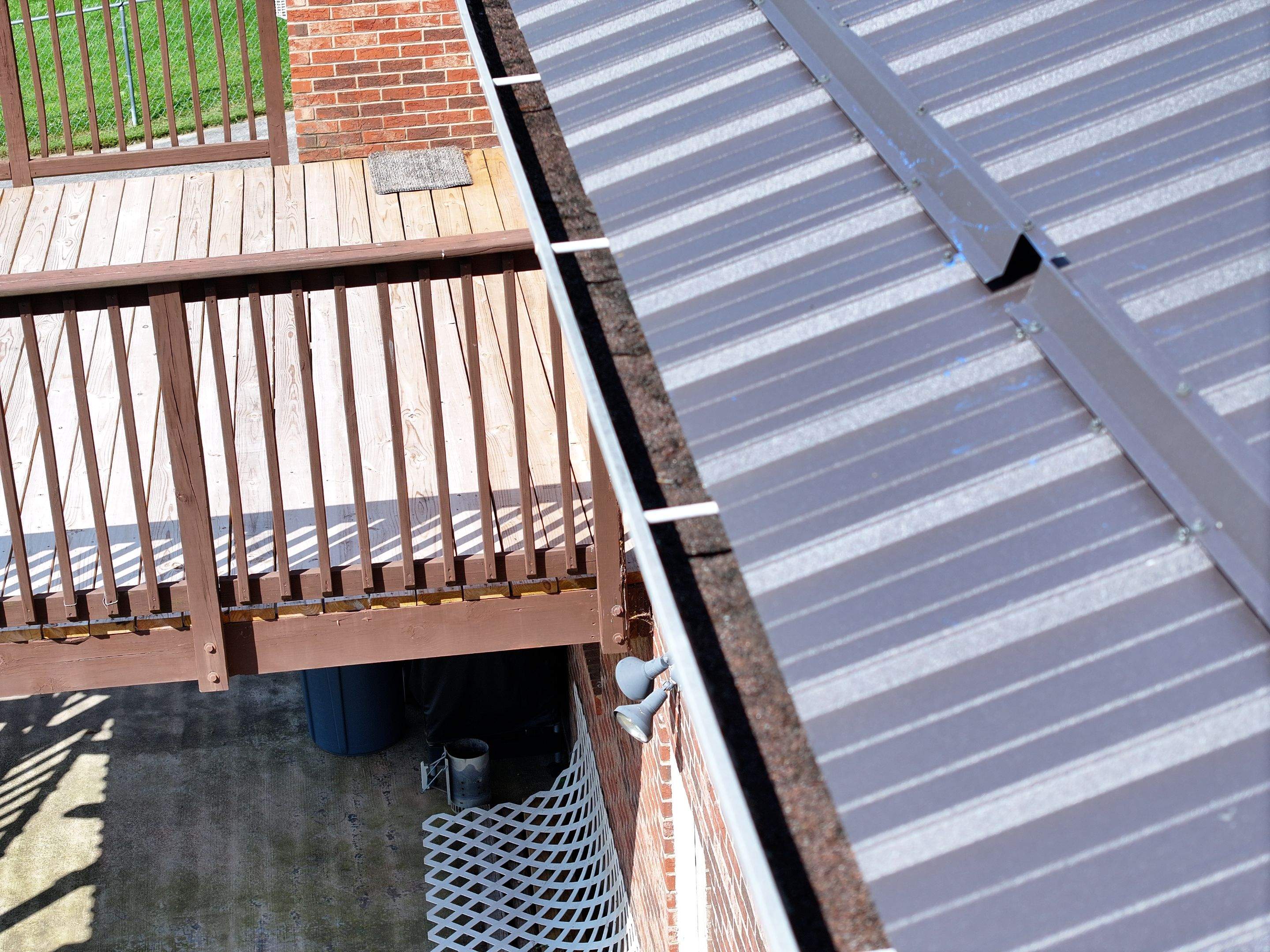 Maximoff Residence by Omnia Roofing