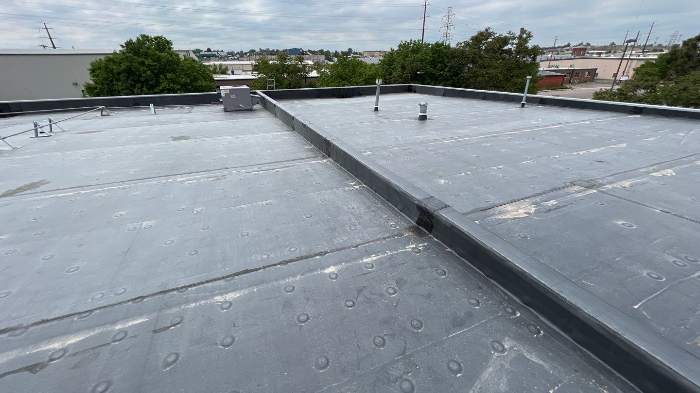 Commercial Roofing Installation using MuleHide EPDM .60 - BLACK by A to Z Roofing