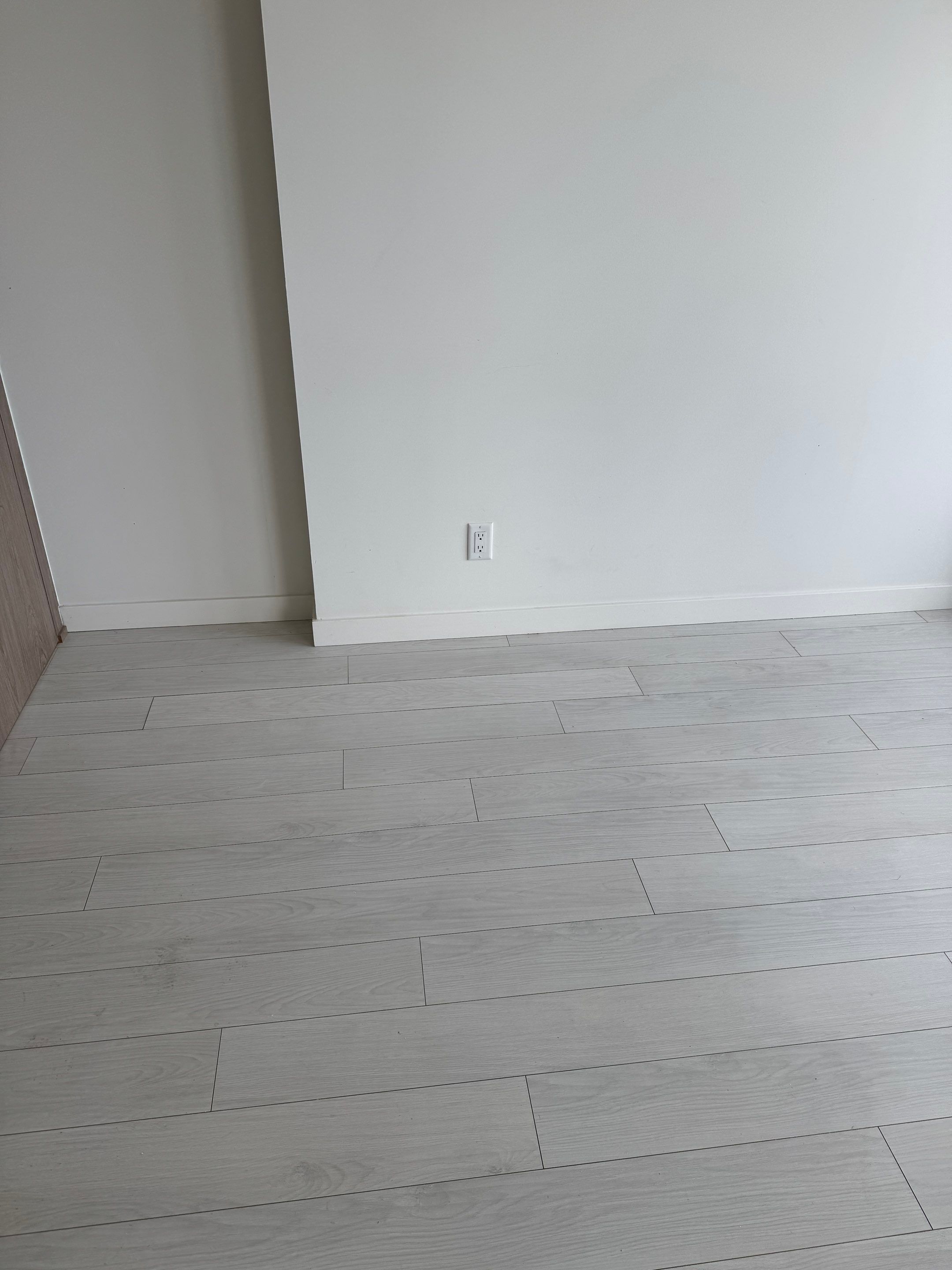Moveout Repair - Sycamore-The Independent Tower by YVR Construction Group