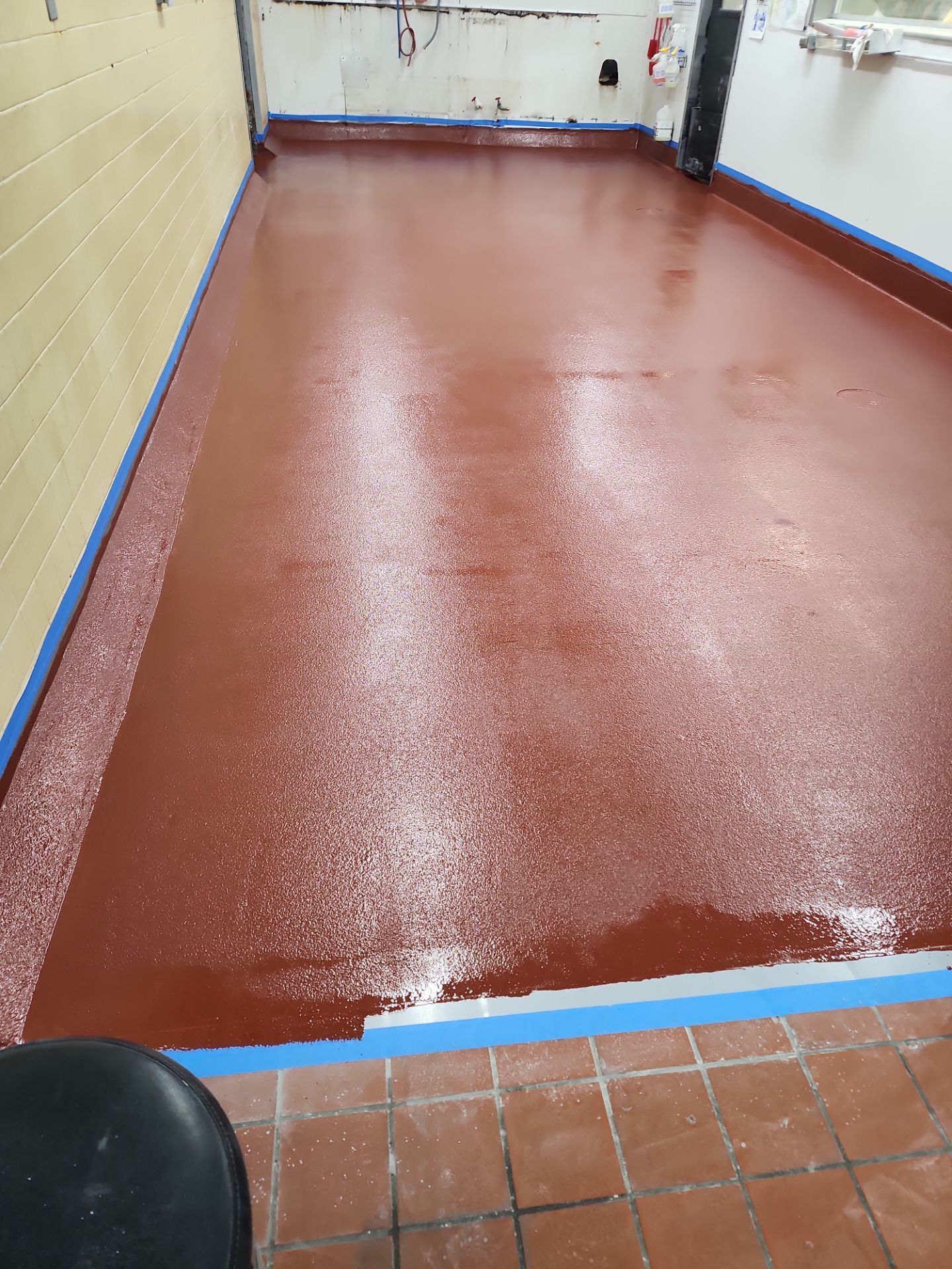 Fresco y Más Meat Processing Room Makeover by Seamless Surfaces