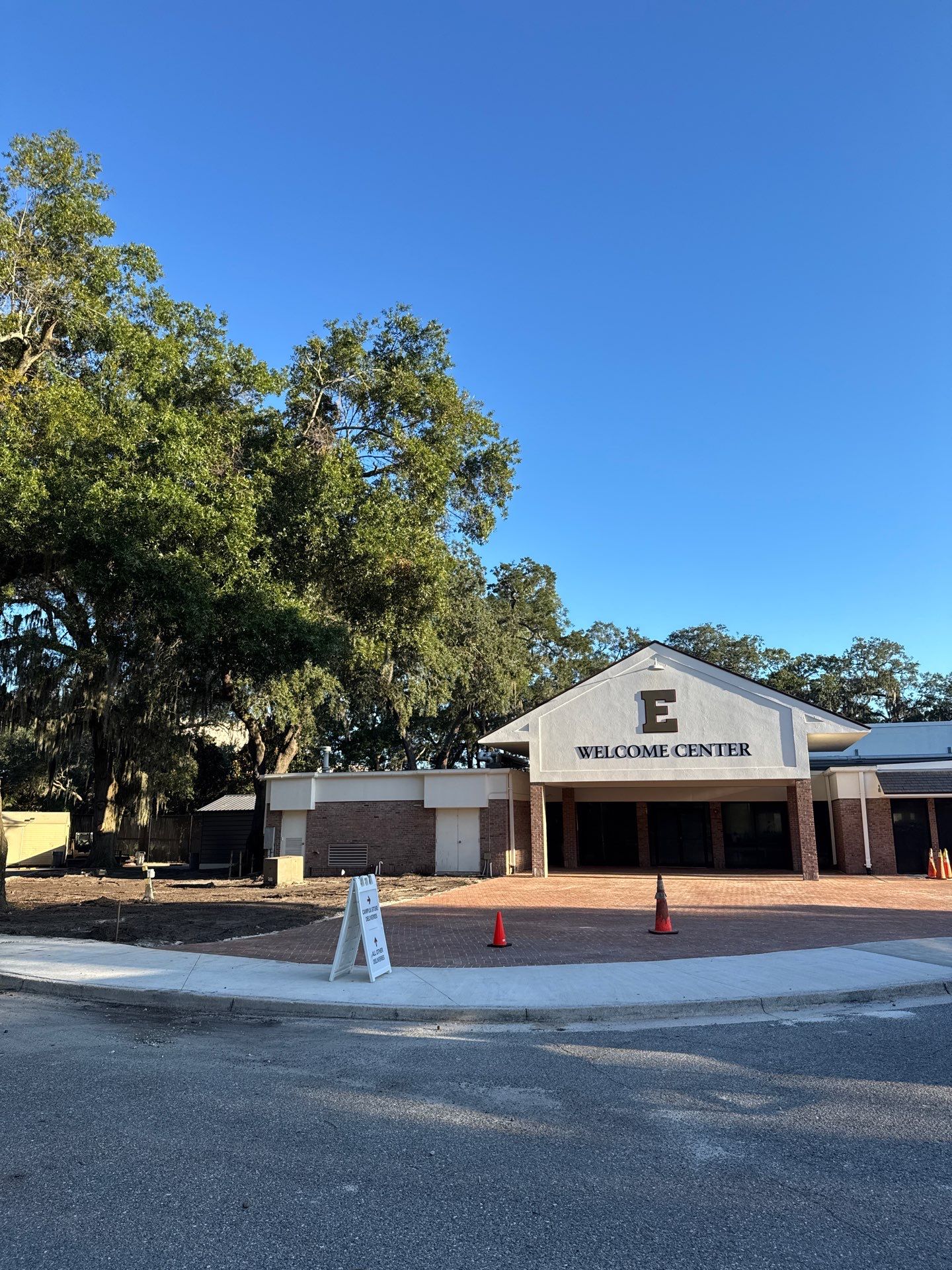 Welcome Center Tree Removal | Episcopal School of Jacksonville by ProGreen Services