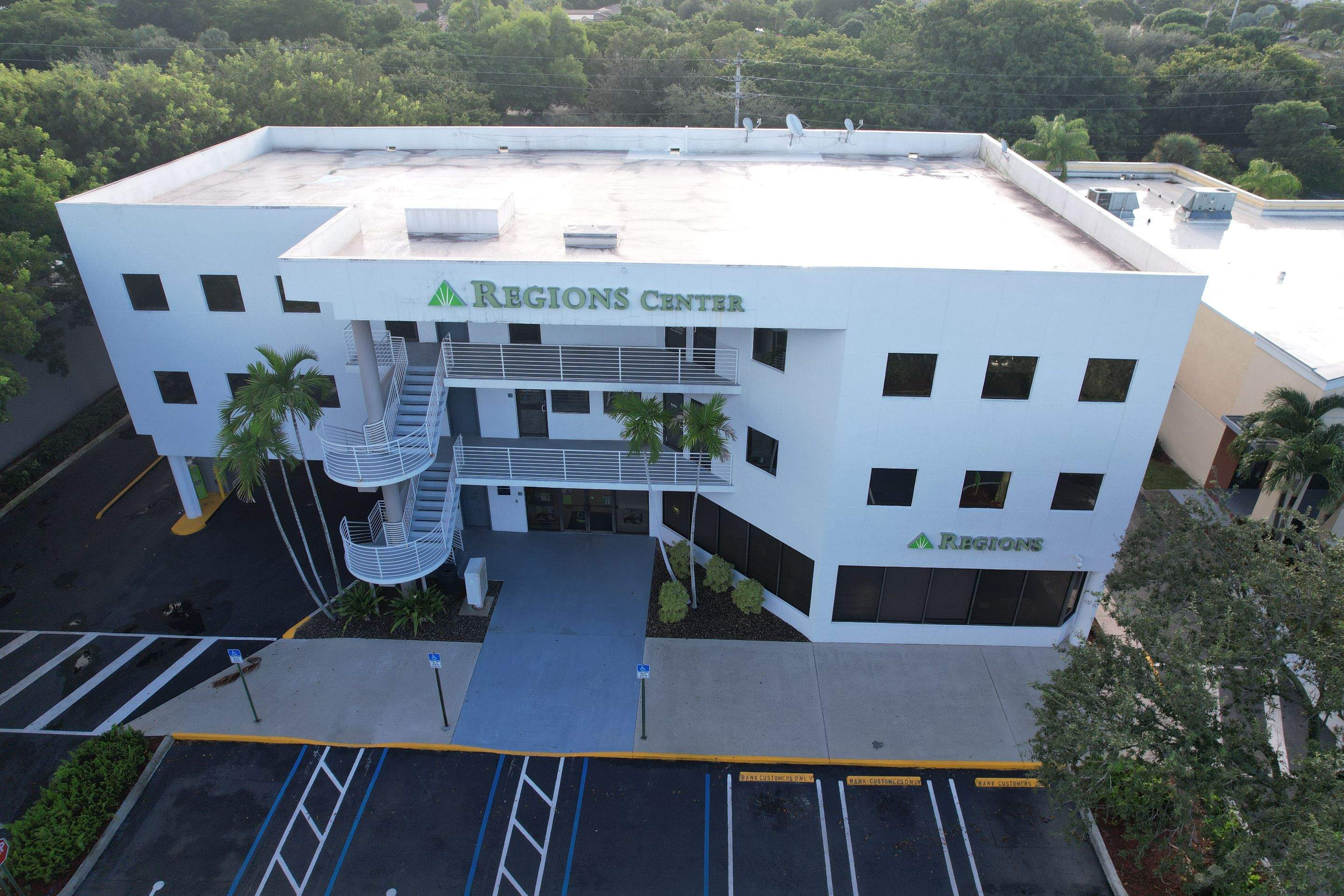 UNIVERSITY OFFICE ECENTER by Souffront Construction & Engineering