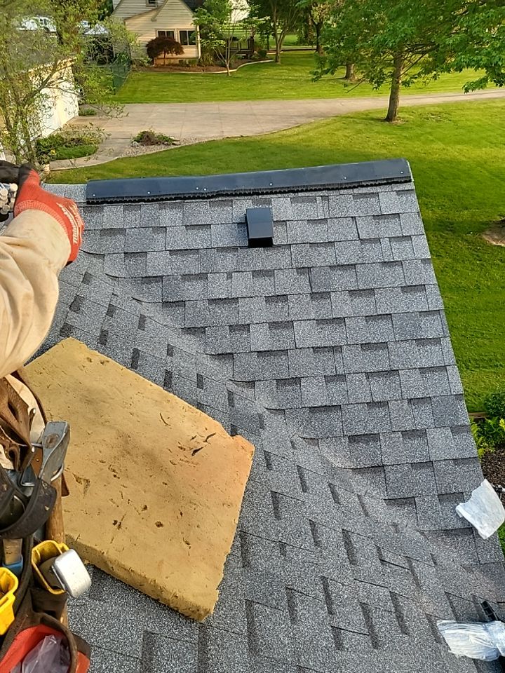 ATLAS PINNACLE COLOR: PEWTER by Eagle Eye Roofing