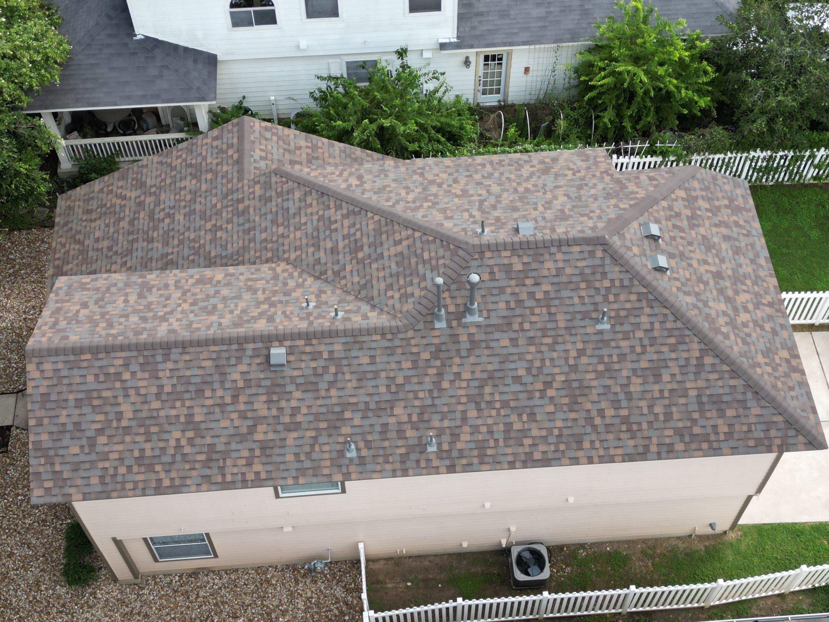 Teak - Owens Corning TruDefinition Duration by RoofsOnly.com