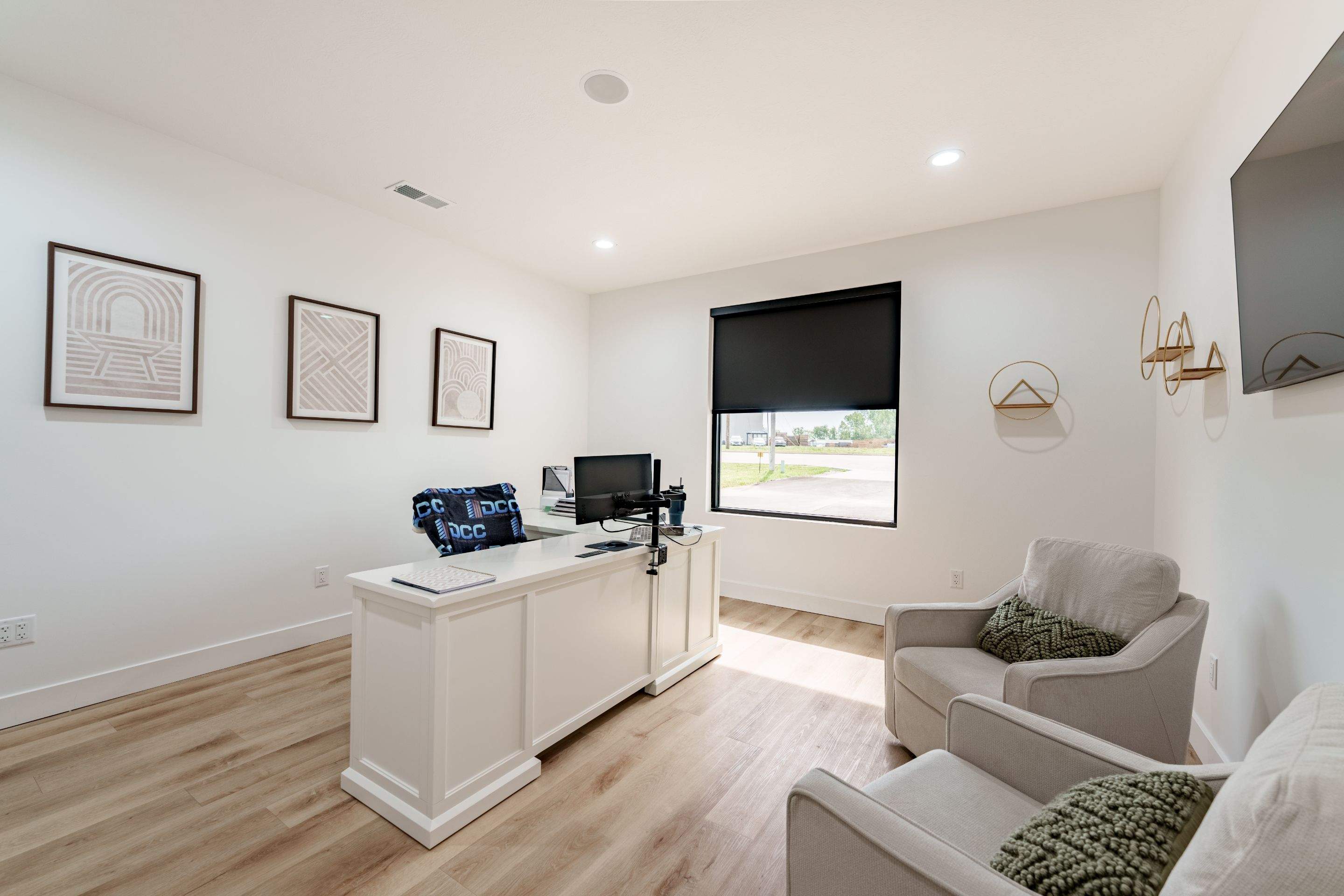 Dacus Construction Company Offices by Dacus Construction