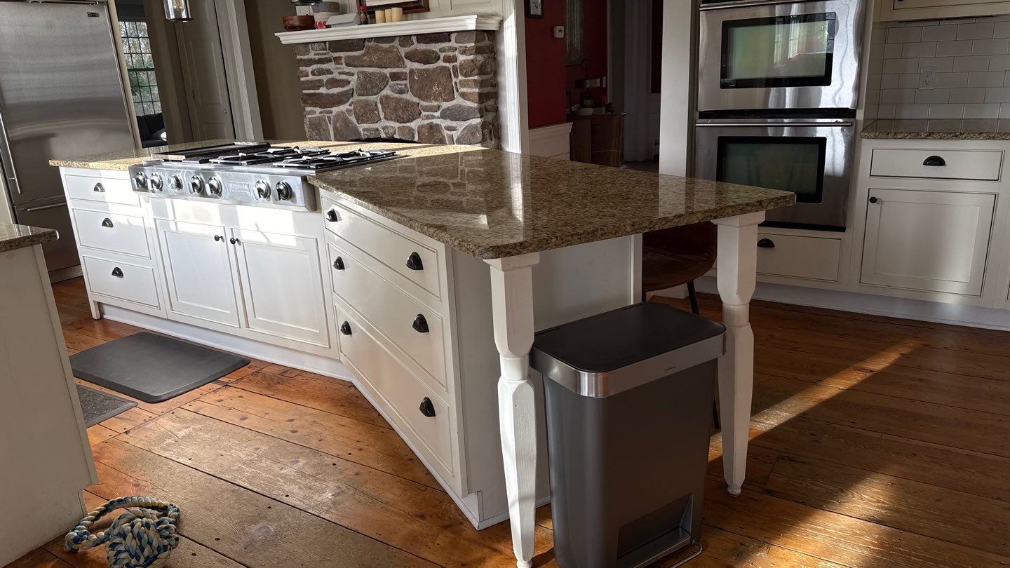 Cabinet Refinishing with Alabaster by EXCELLENCE | CARTO