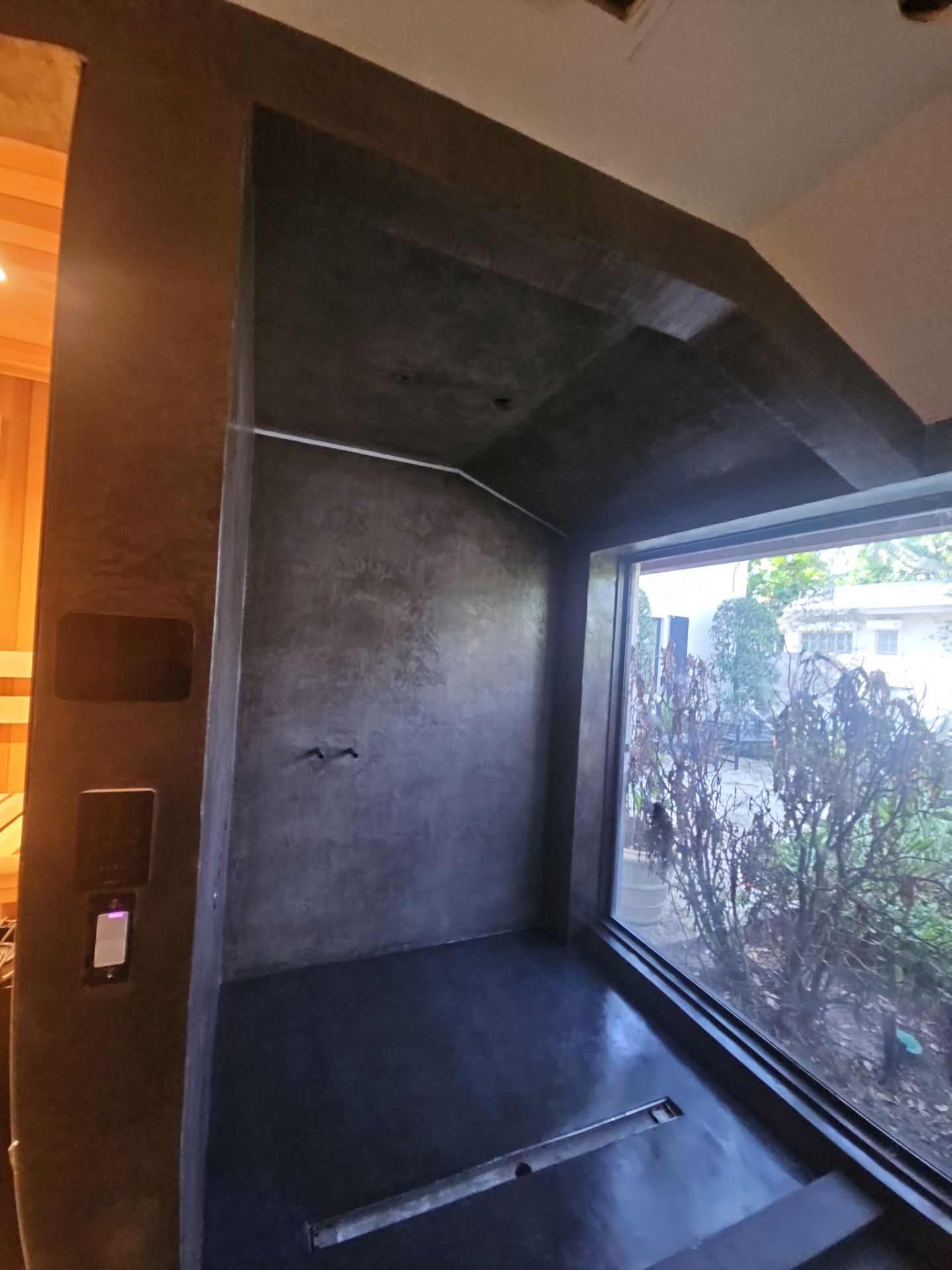 Bathroom Remodeling with Microtopping by Seamless Surfaces