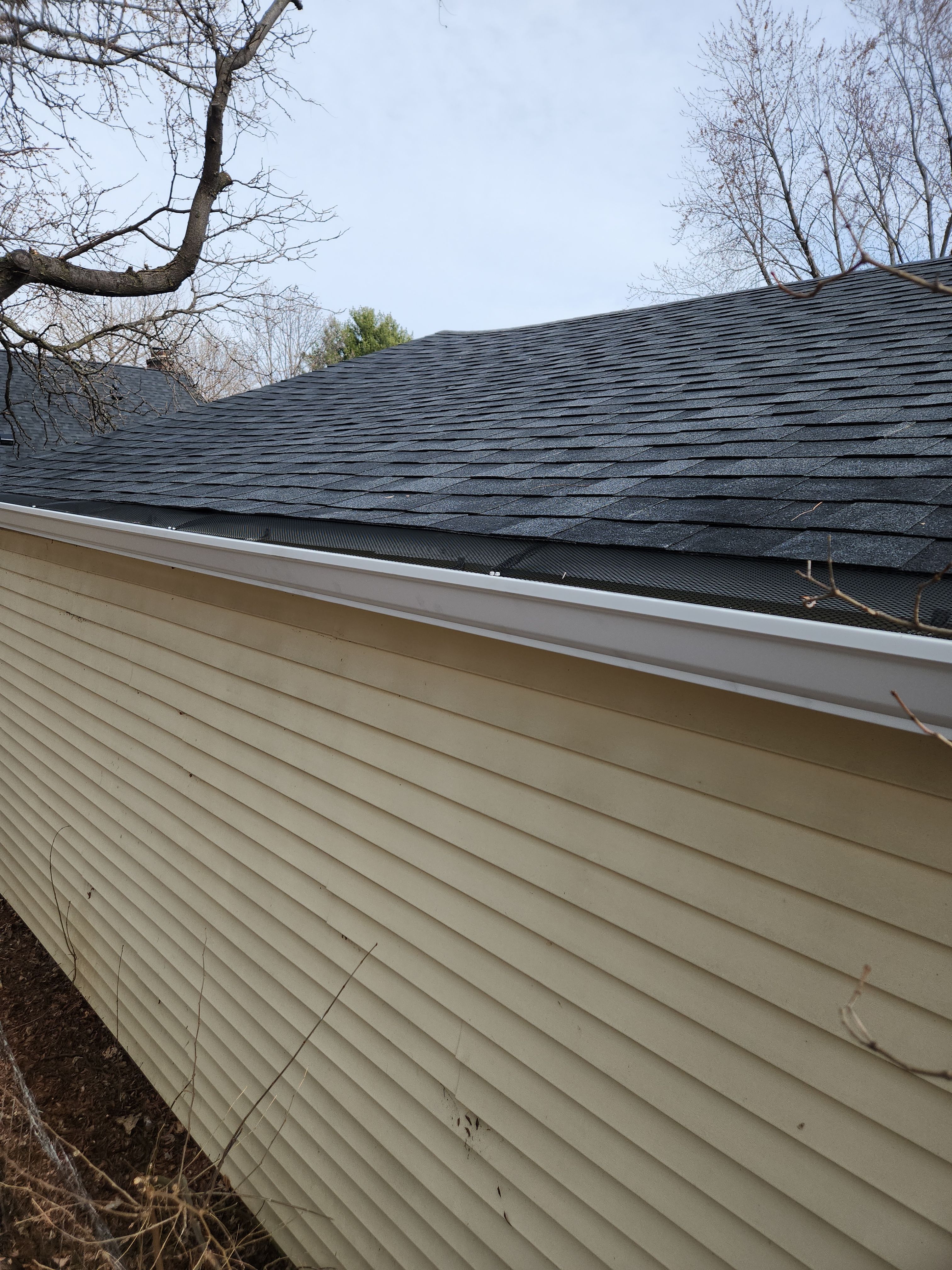 6" Gutters in St. Paul by Next Level Seamless Gutters / Exteriors Inc.