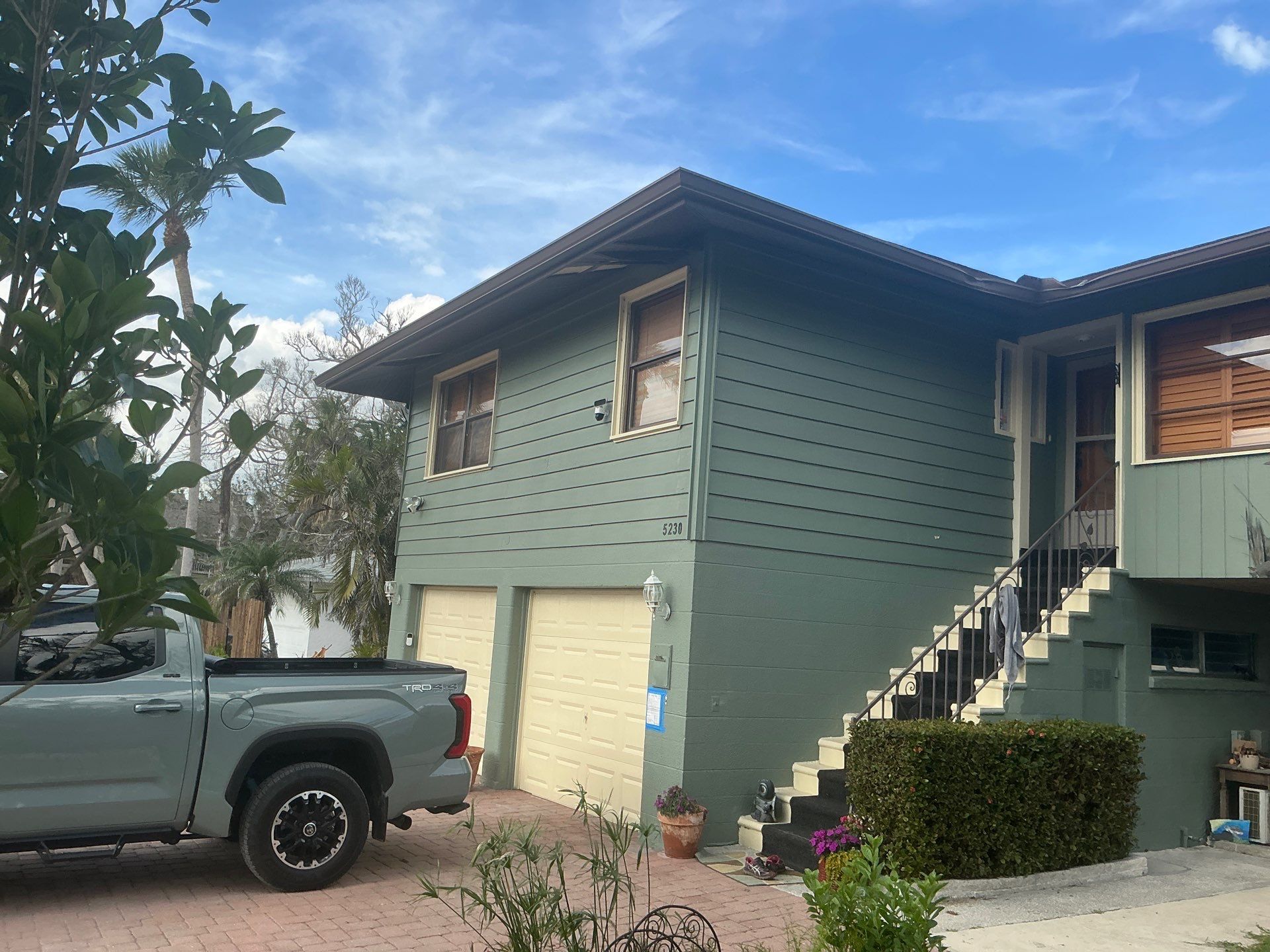 White Soffit and Fascia Installation in Longboat Key FL by Gutter Professors