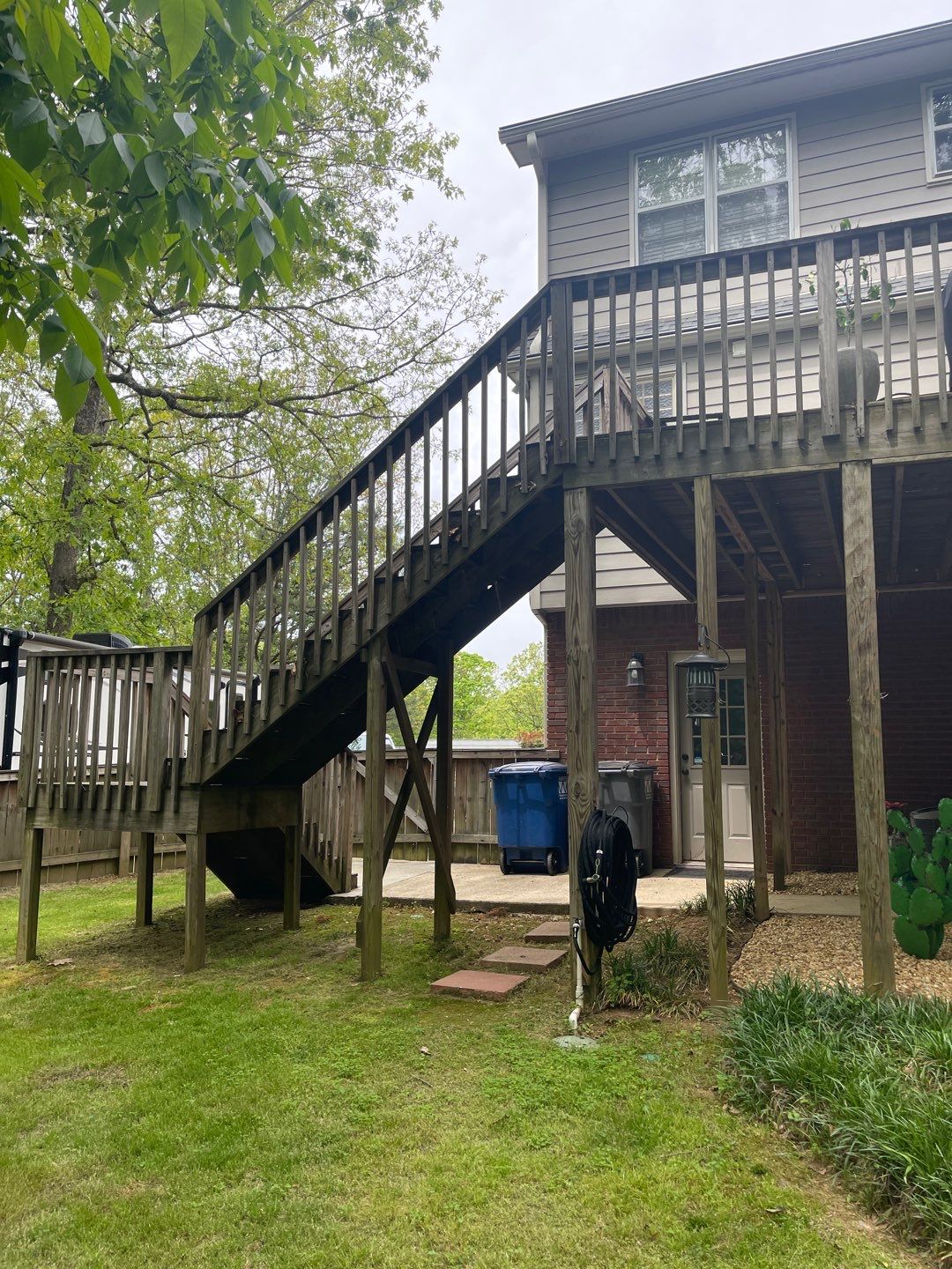 South Trace - Deck Installation  by Pillar and Pine