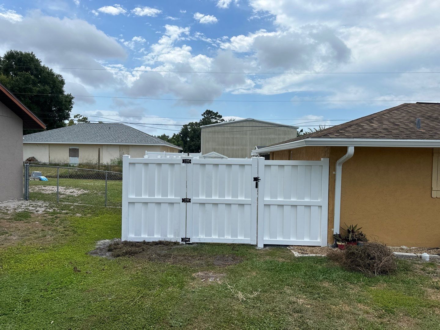 Vinyl Fence Installation using 6Ft Shadowbox Vinyl Privacy Fence by Asap fence and gates, LLC