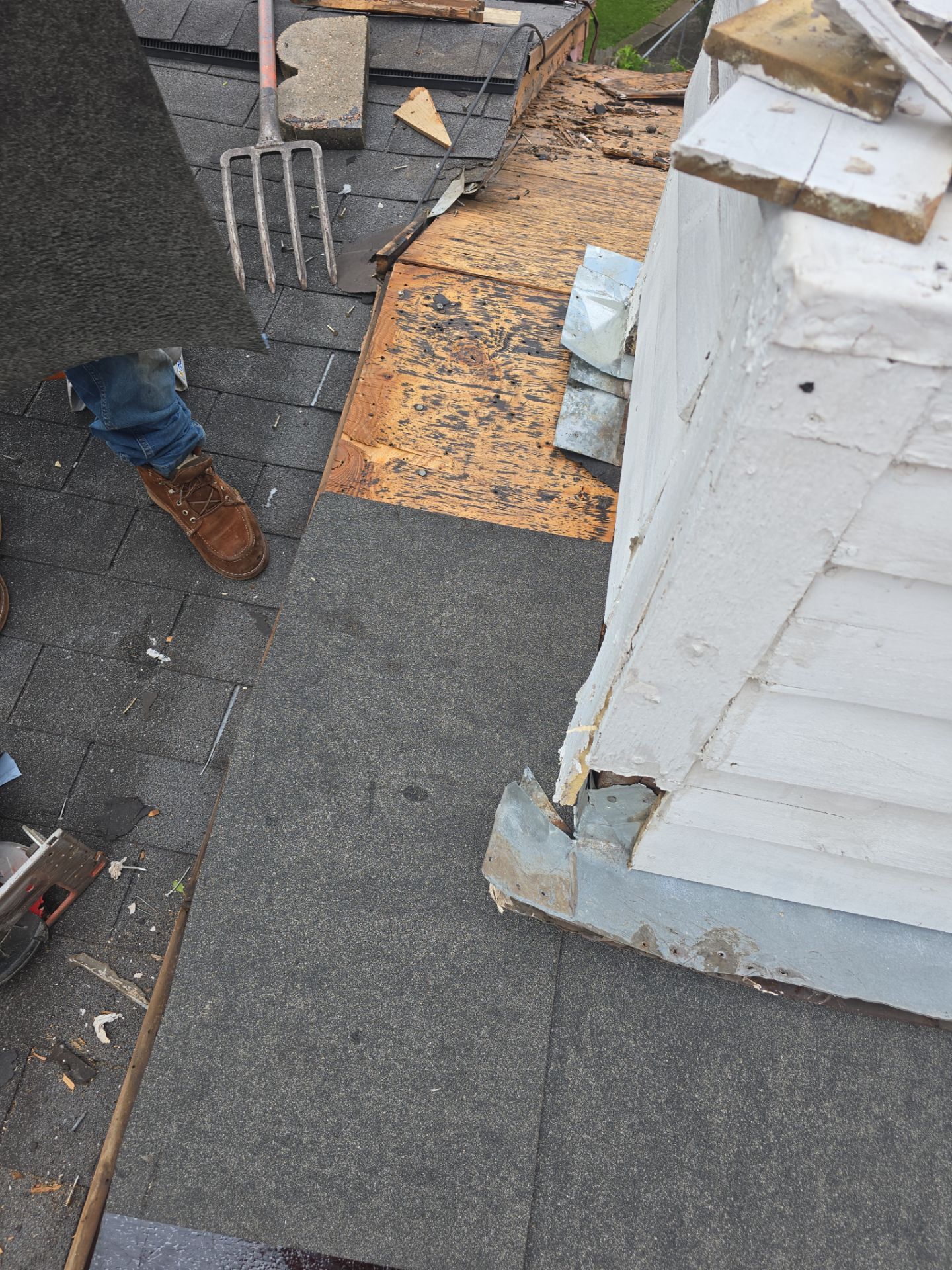 Roof Replacement Houston by Roof Repair Services LLC
